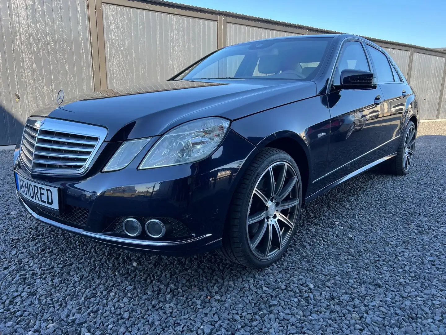 Mercedes-Benz E 350 GUARD*VR4*B4*ARMORED*GEPANZERT*ARMOURED* Bleu - 1
