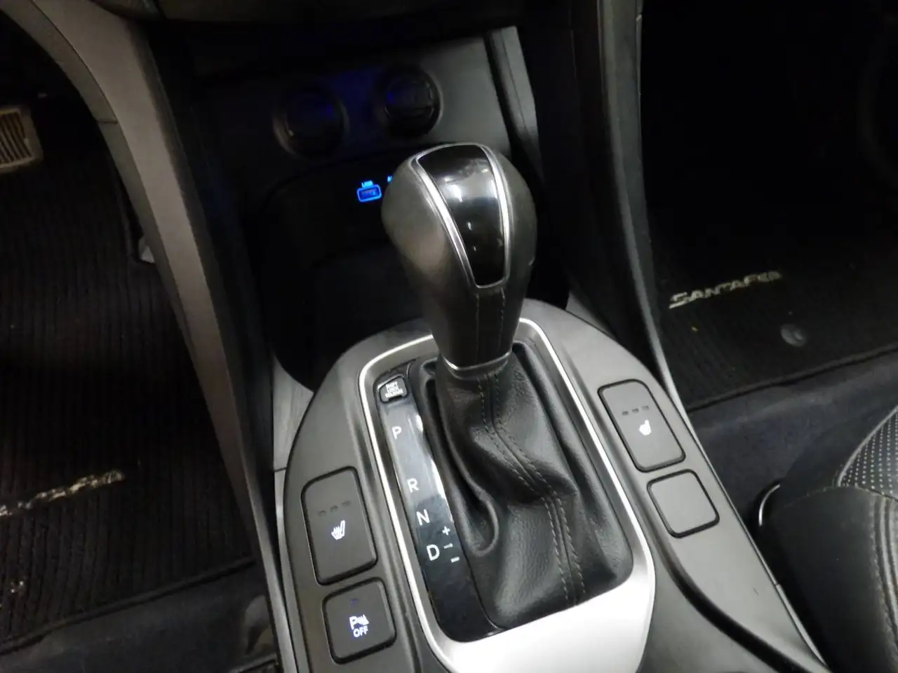 Hyundai SANTA FE снимка Hyundai SANTA FE