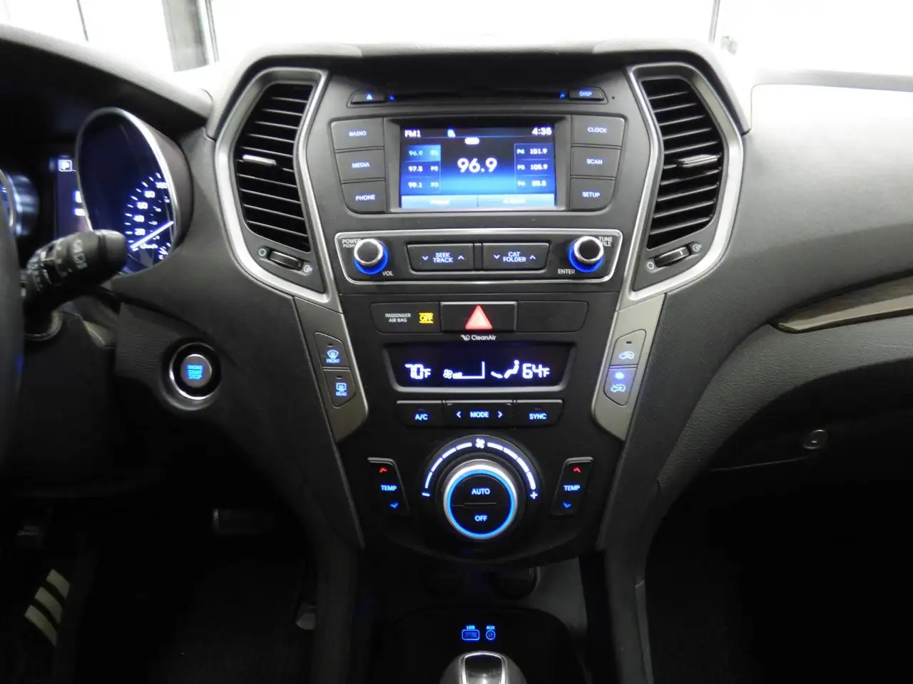 Hyundai SANTA FE снимка Hyundai SANTA FE