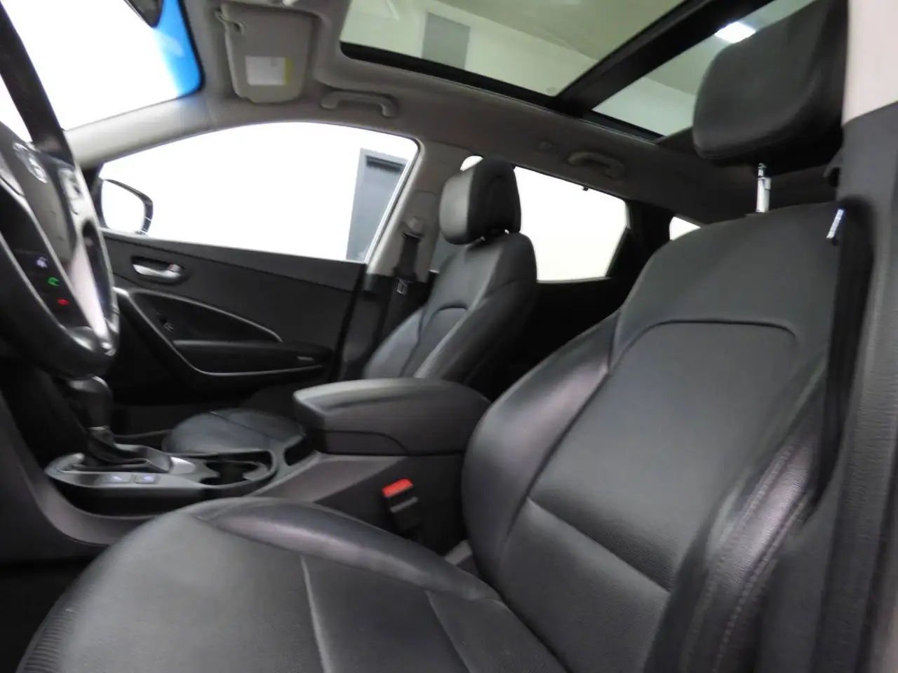 Hyundai SANTA FE снимка Hyundai SANTA FE