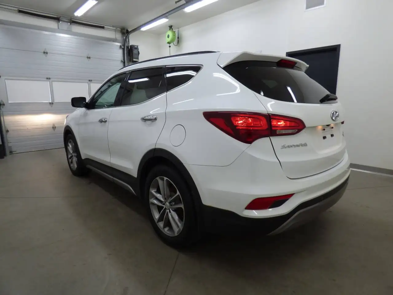 Hyundai SANTA FE снимка Hyundai SANTA FE