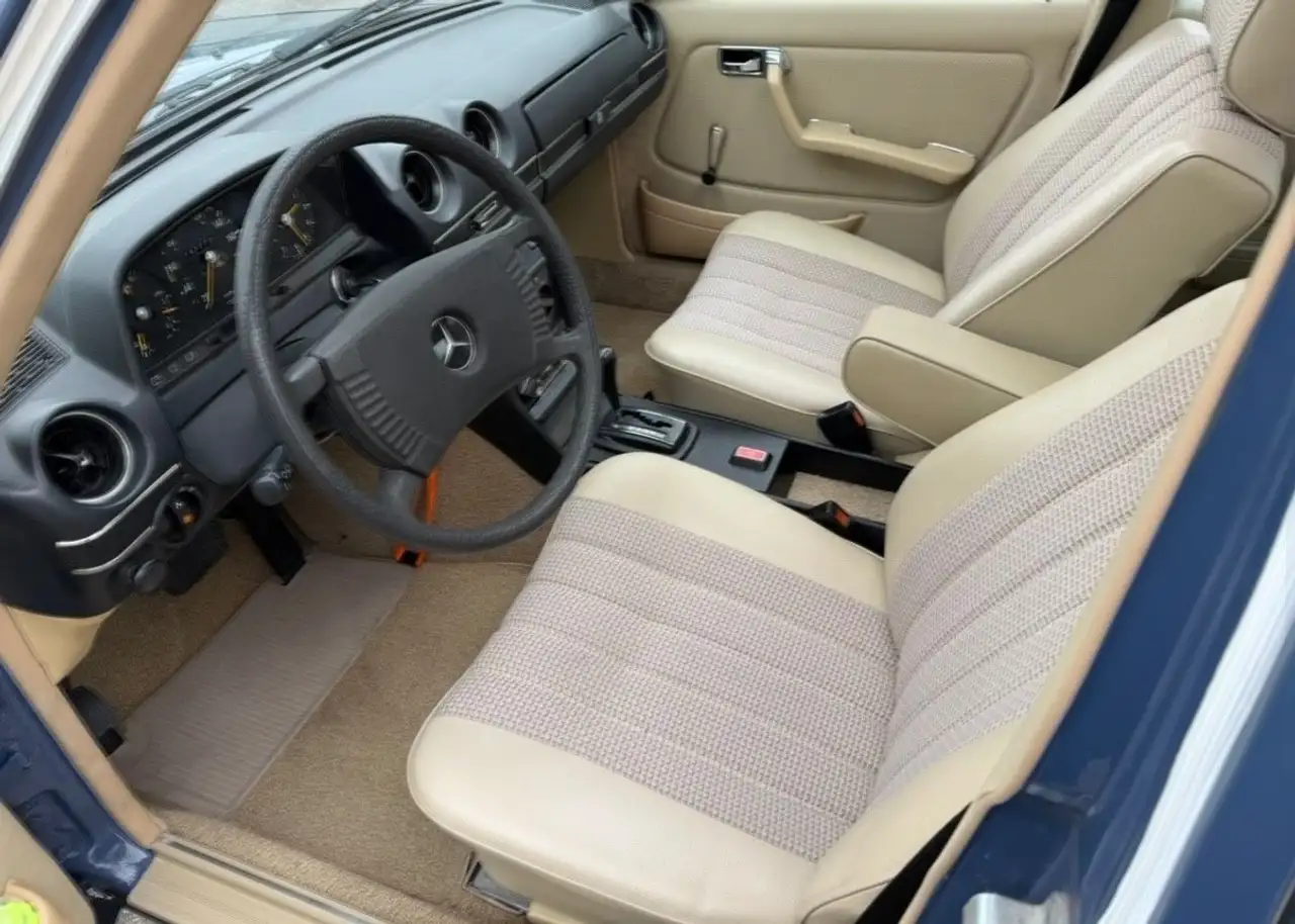 Mercedes-Benz 200 W123Oltimer*AUTOMATIK*EL.SHD*H-ZULASSUNG, foto 8