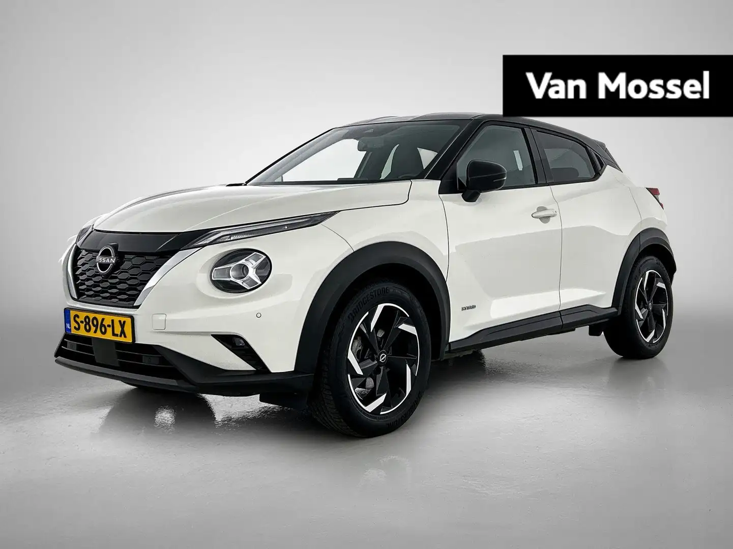 Nissan Juke 1.6 Hybrid Business Design | Navigatie | Stoelverw Wit - 1