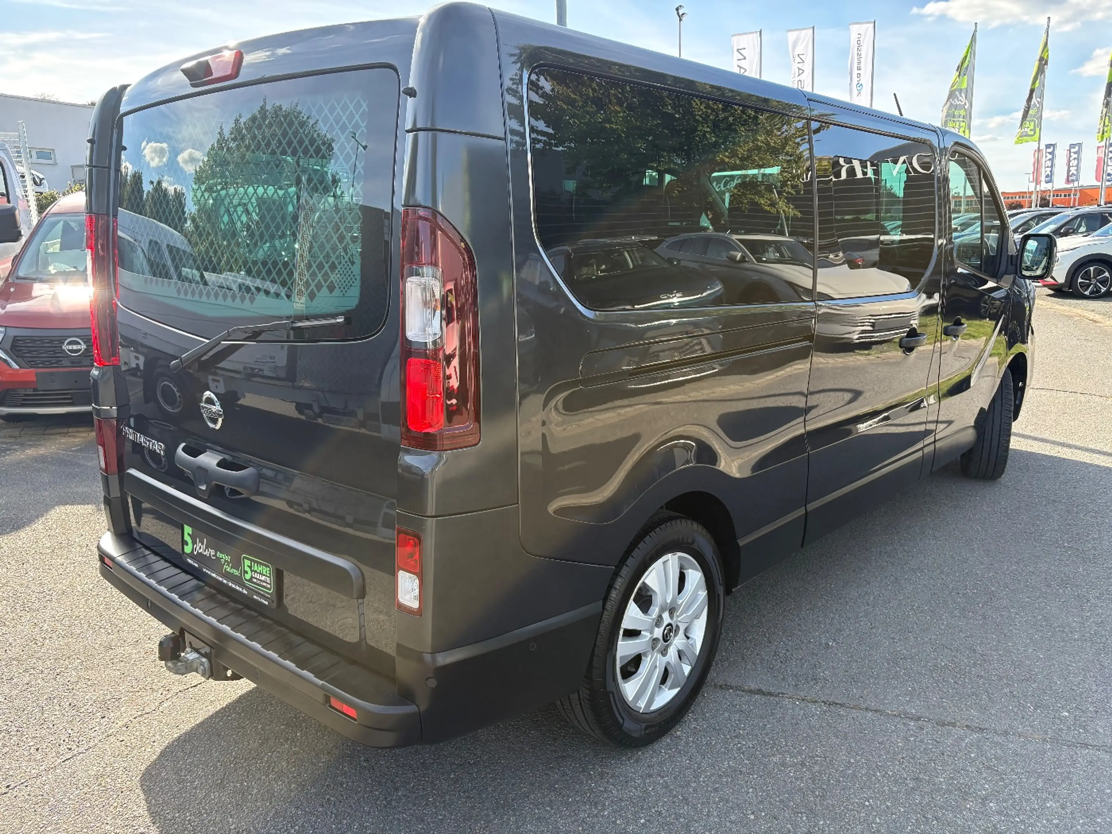 Nissan Primastar Kombi dCI 170 L2H1 3.0t Tekna LED+Navi — photo 7