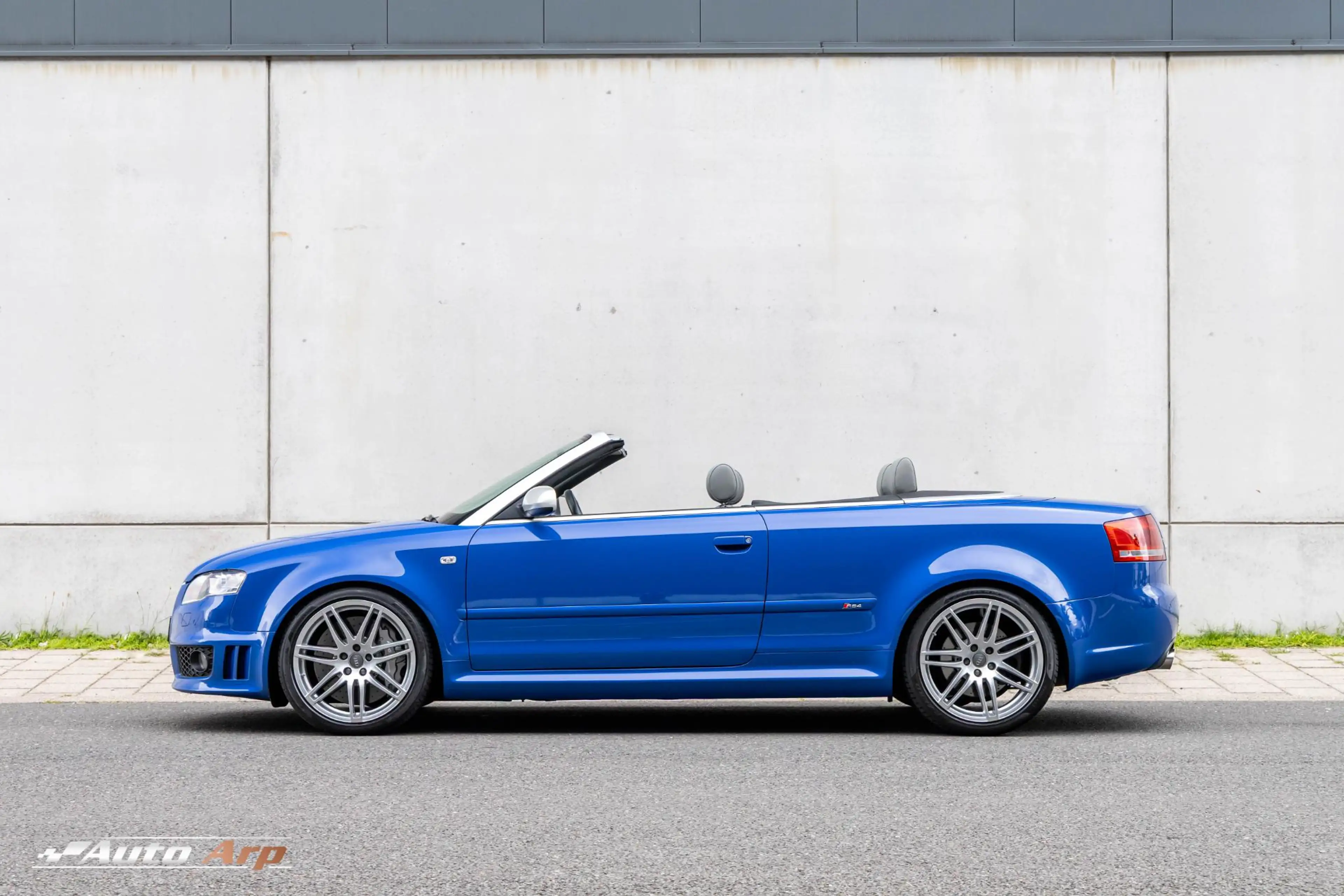 Audi RS4 A4 Cabriolet 4.2 V8 quattro — photo 7