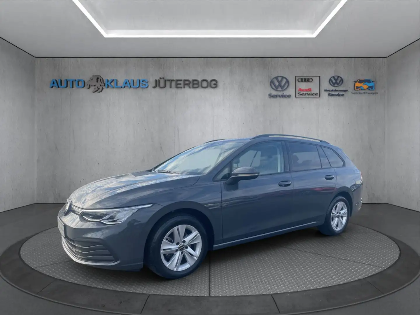 Volkswagen Golf Variant Golf VIII Variant 1.0 eTSI LED+AZV+Navi Grau - 2