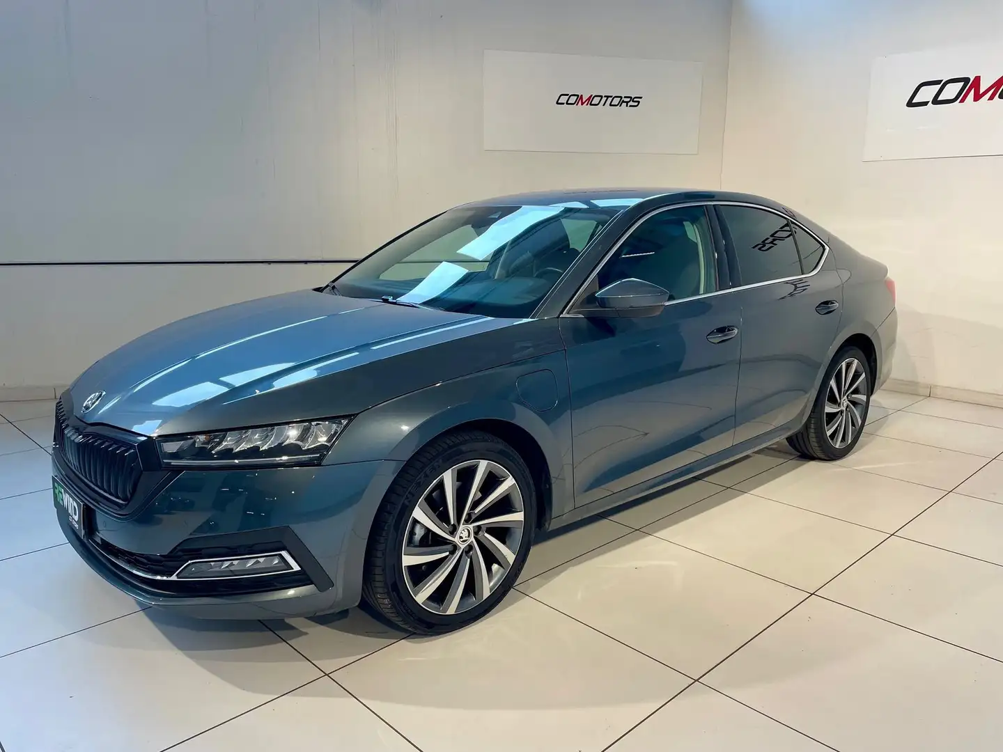 Skoda Octavia Octavia iV 1.4 TSI Plug-In Hybrid DSG Style Grigio - 1