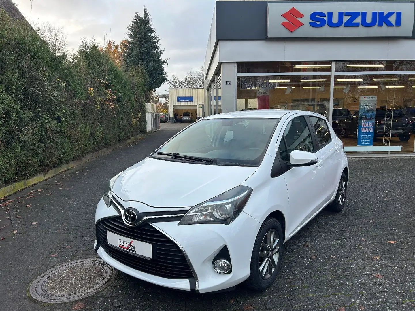 Toyota Yaris Comfort KLIMA KAMERA BLUETOOTH SHZ Weiß - 1