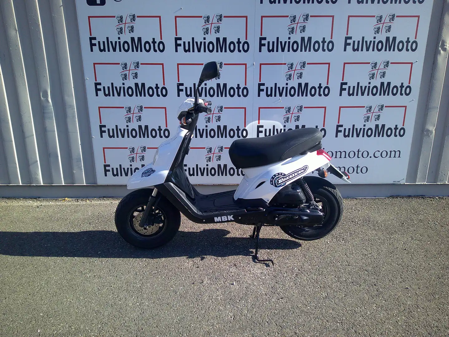 MBK Booster White - 1