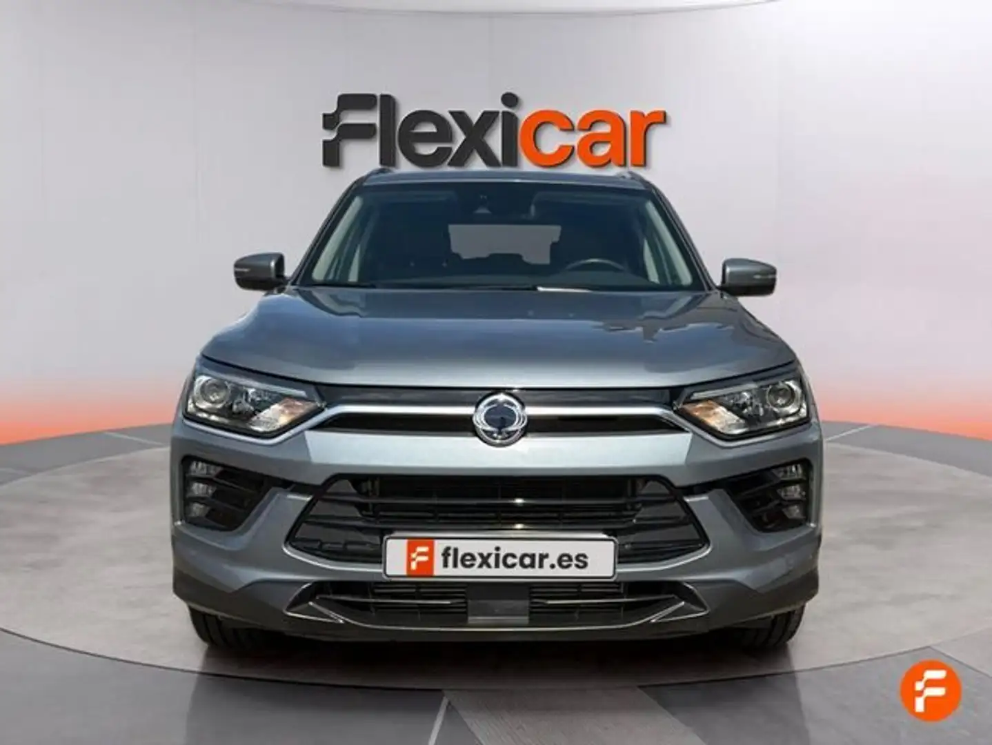 SsangYong Korando G15T Limited 4x2 L.P. Gris - 2