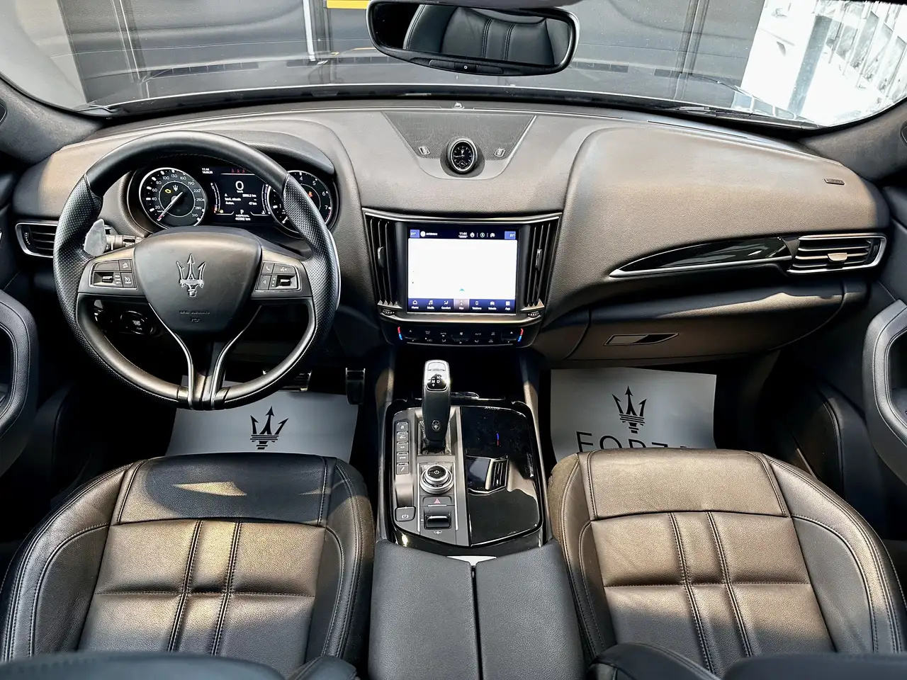 Maserati Levante 2023 — фото 15