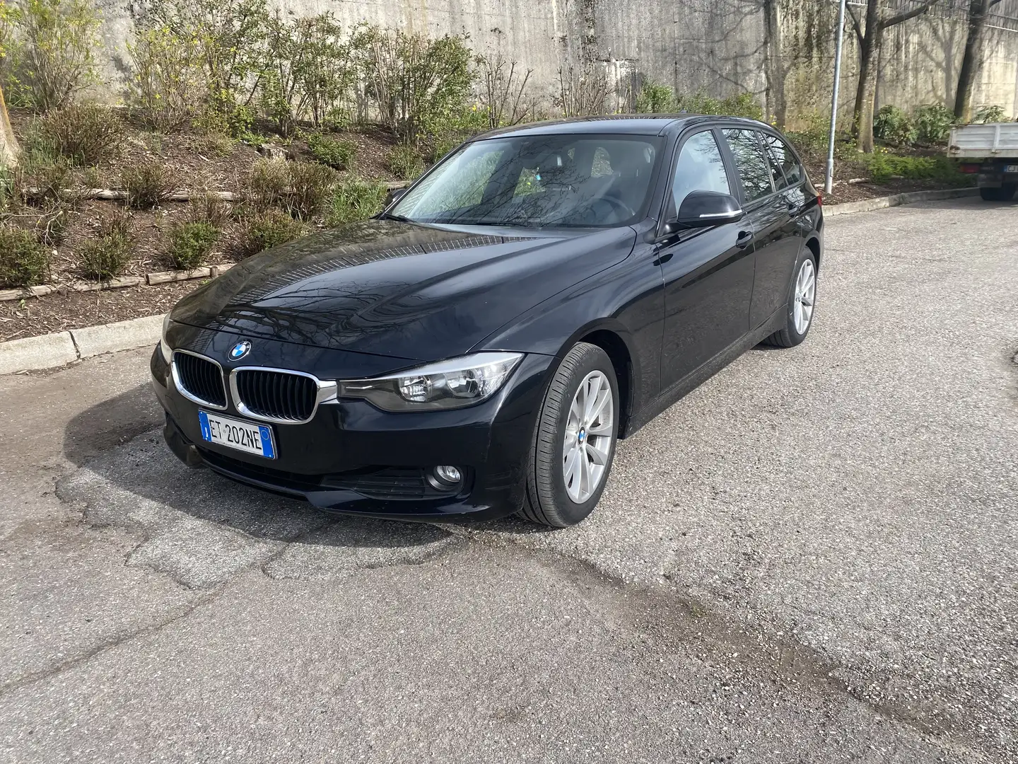 BMW 320 320d Touring - 2