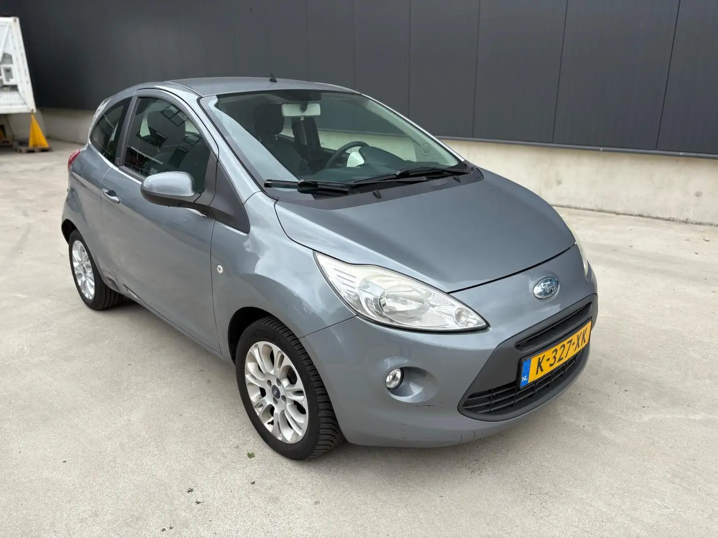 Ford Ka/Ka+ 1.2 Trend Grijs - 1