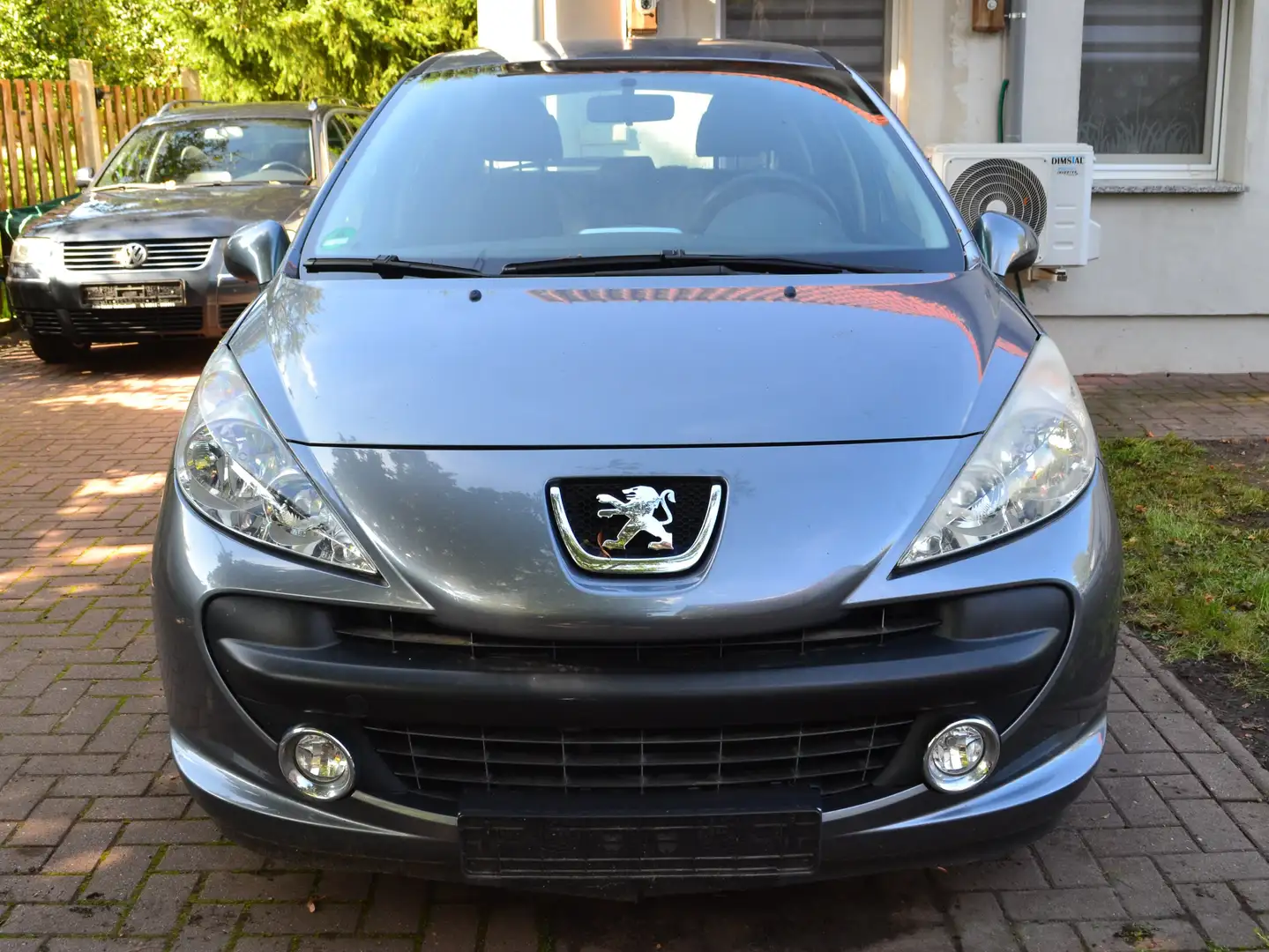 Peugeot 207 Urban Move, Klima, SHZ, 5türig, 1. Besitz ! Gris - 2