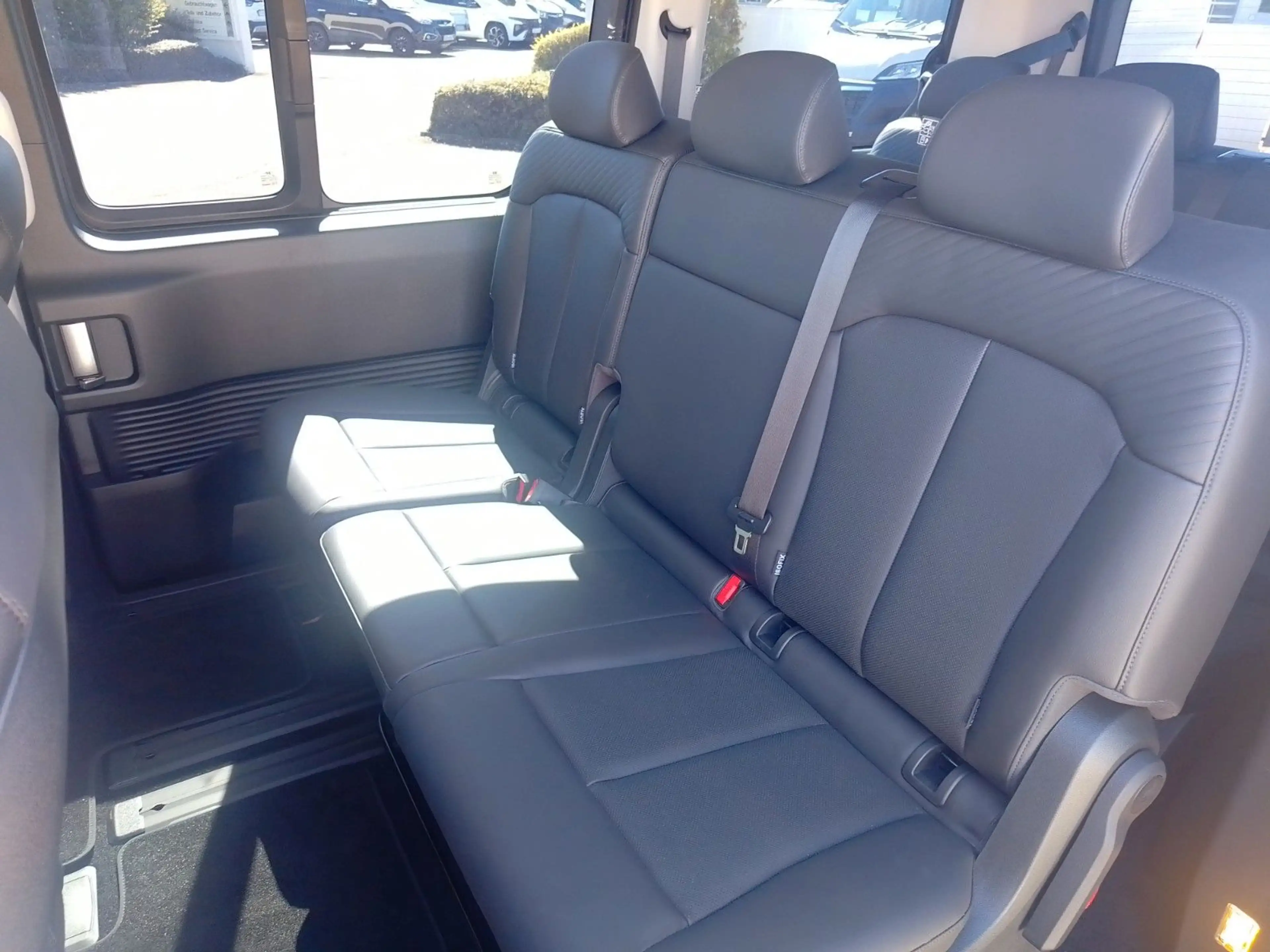 Hyundai STARIA Prime Hybrid 2WD 9-Sitze 360 — photo 10