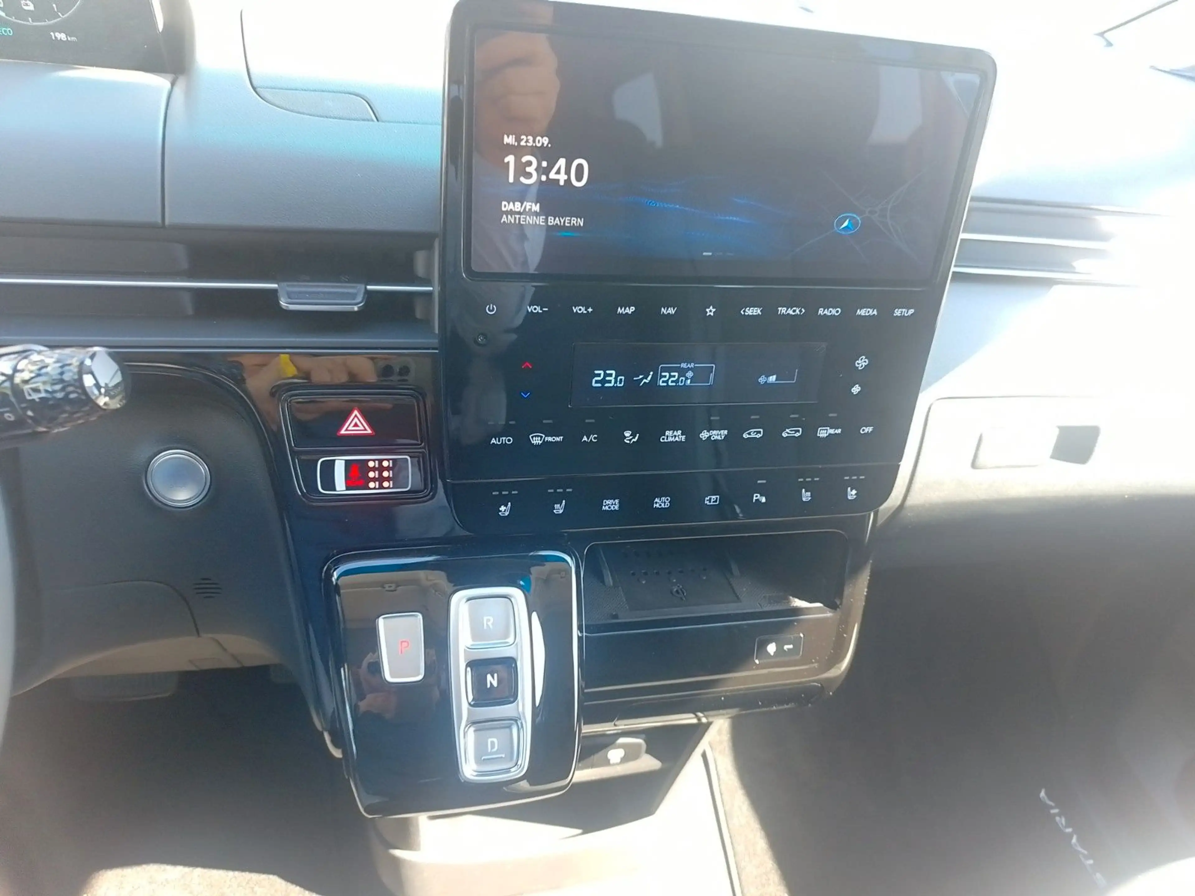 Hyundai STARIA Prime Hybrid 2WD 9-Sitze 360 — photo 7