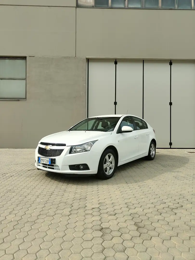 Chevrolet Cruze Hatchback 1.8 LT Gpl 141cv - 1