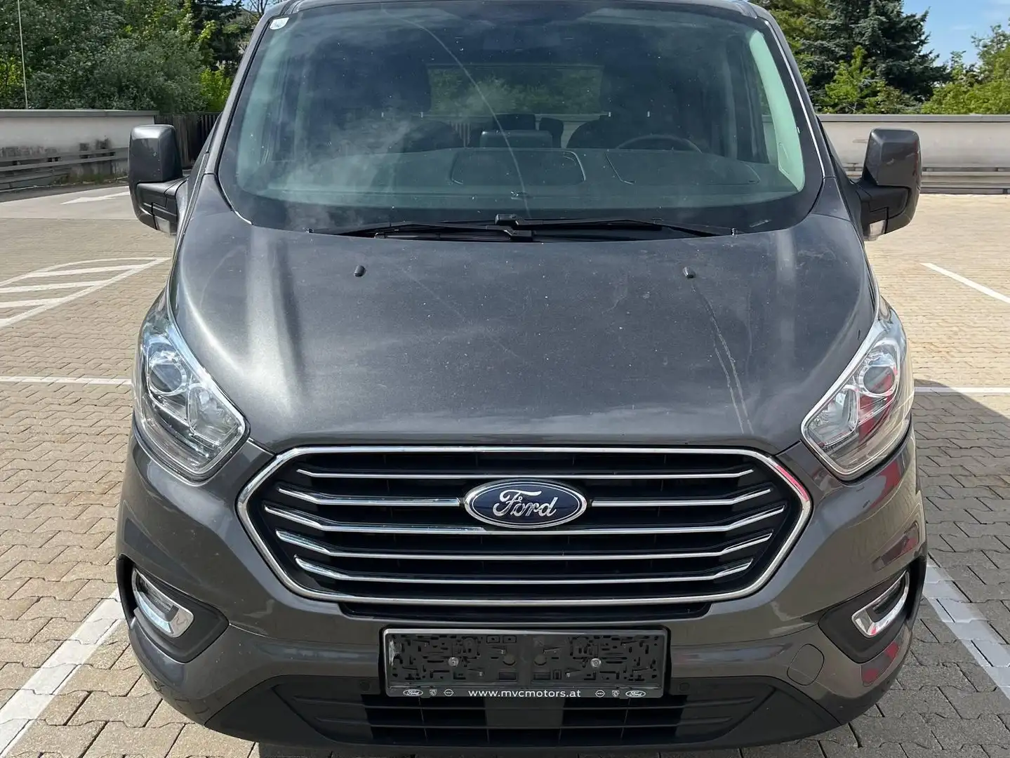 Ford Tourneo Custom Tourneo Custom 2,0 EcoBlue 320 L1 Trend Trend Grau - 1