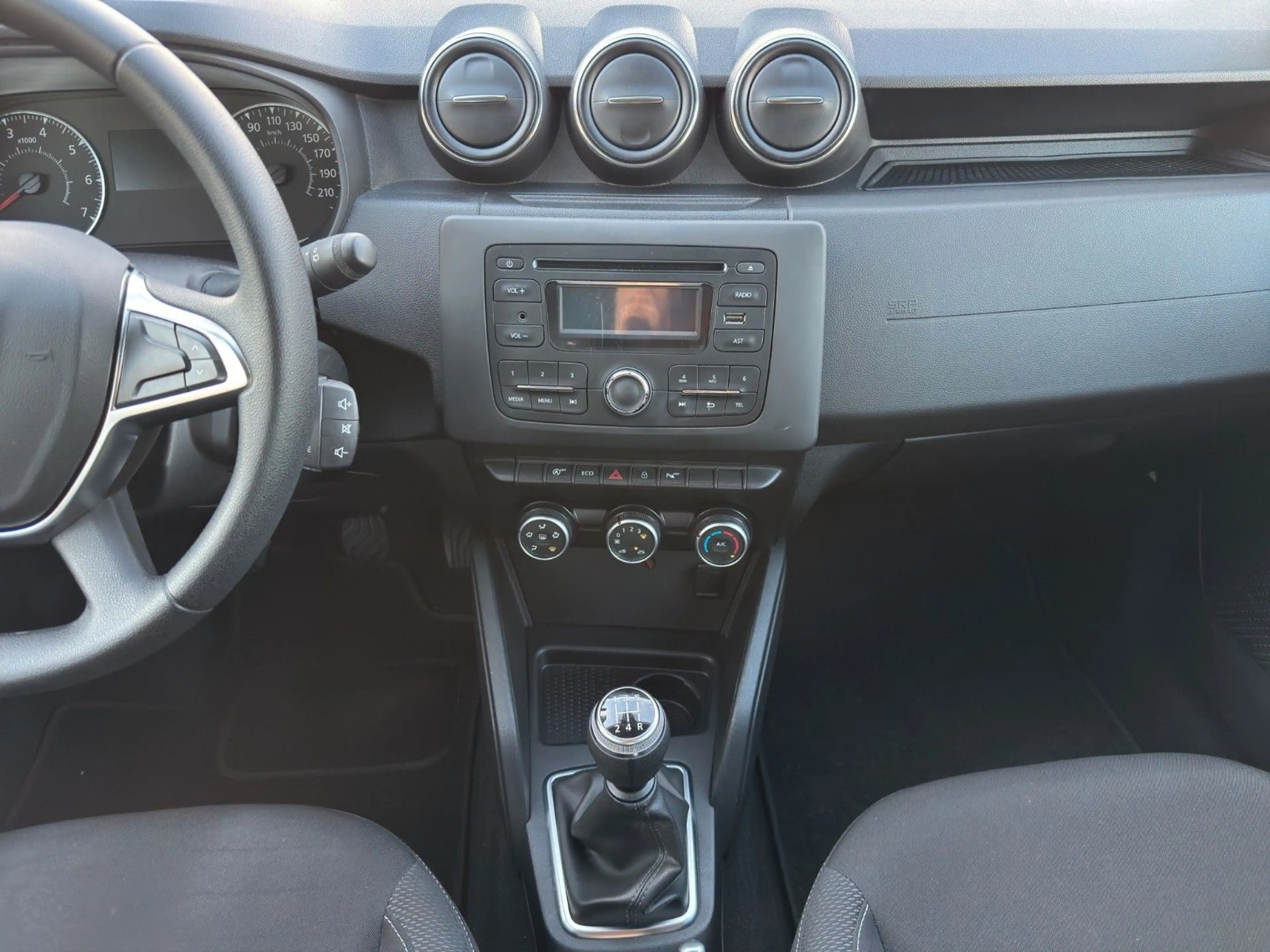 Dacia Duster *1.Hand*Service NEU*Scheckheft*8-fach* — photo 13