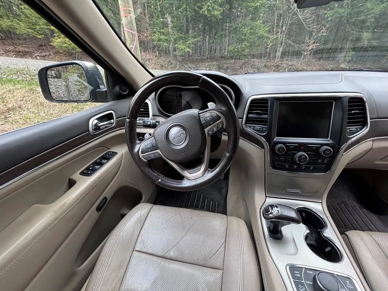 Jeep Grand Cherokee снимка Jeep Grand Cherokee