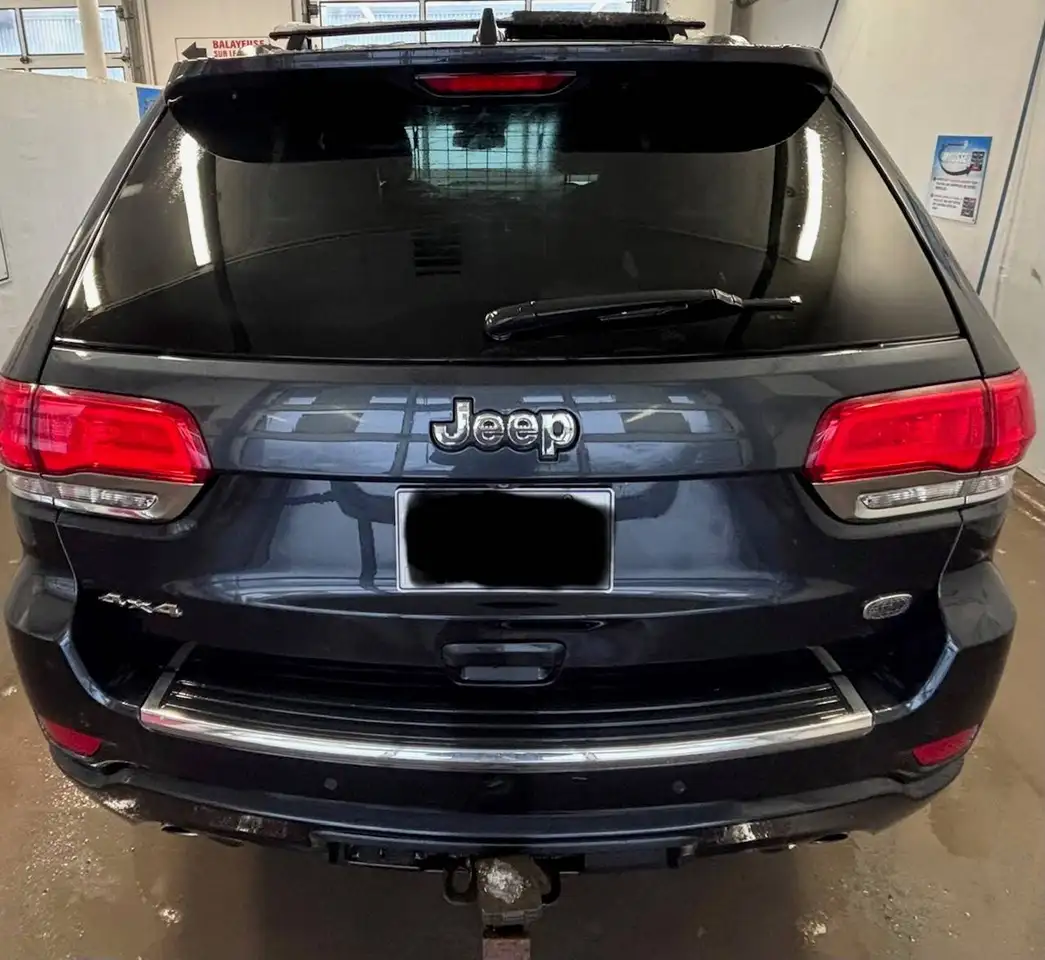 Jeep Grand Cherokee снимка Jeep Grand Cherokee
