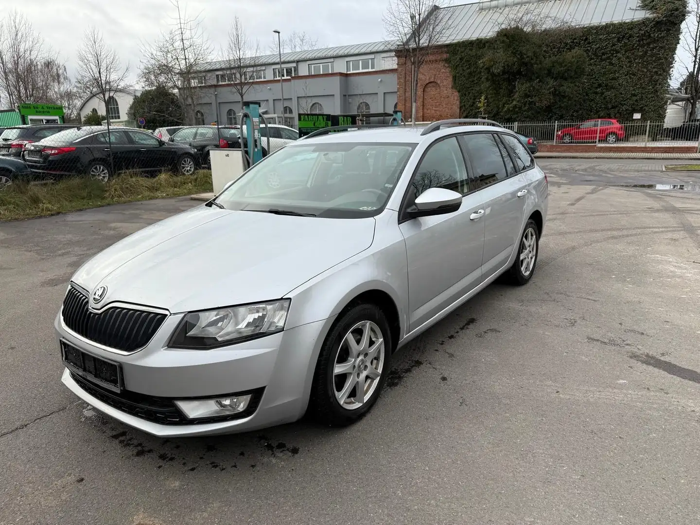 Skoda Octavia Combi 1.6 TDI Green tec DSG Ambition Argent - 1