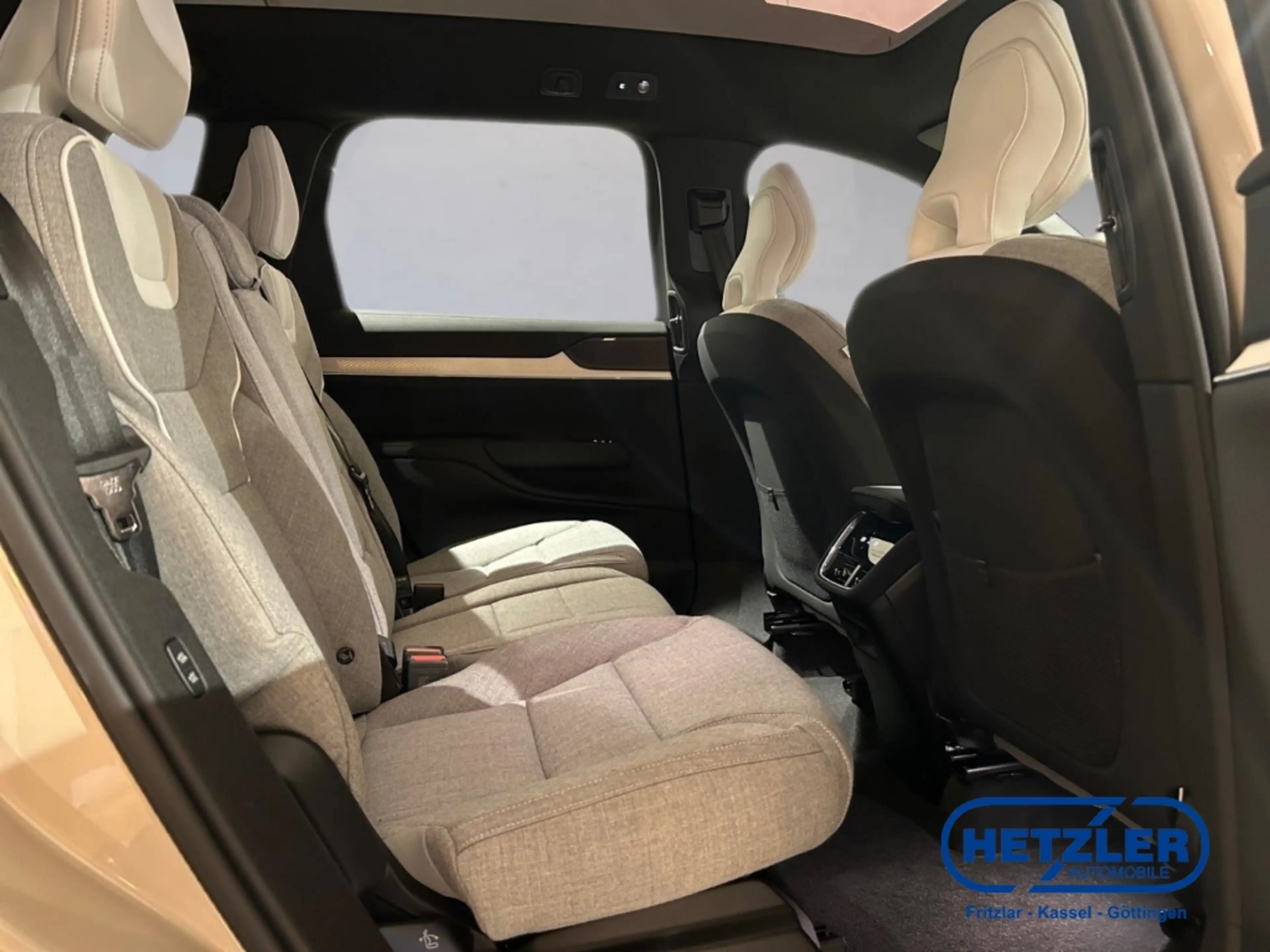 Volvo EX90 Ultra Pure Electric AWD Twin Motor 7-Sitzer HUD St — photo 13