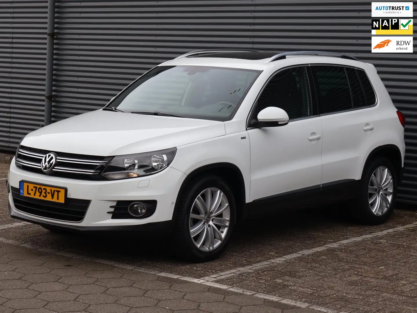 Volkswagen Tiguan 1.4 TSI Sport&Style|Carplay|Cruise|Climate|Pano|Au Wit - 1