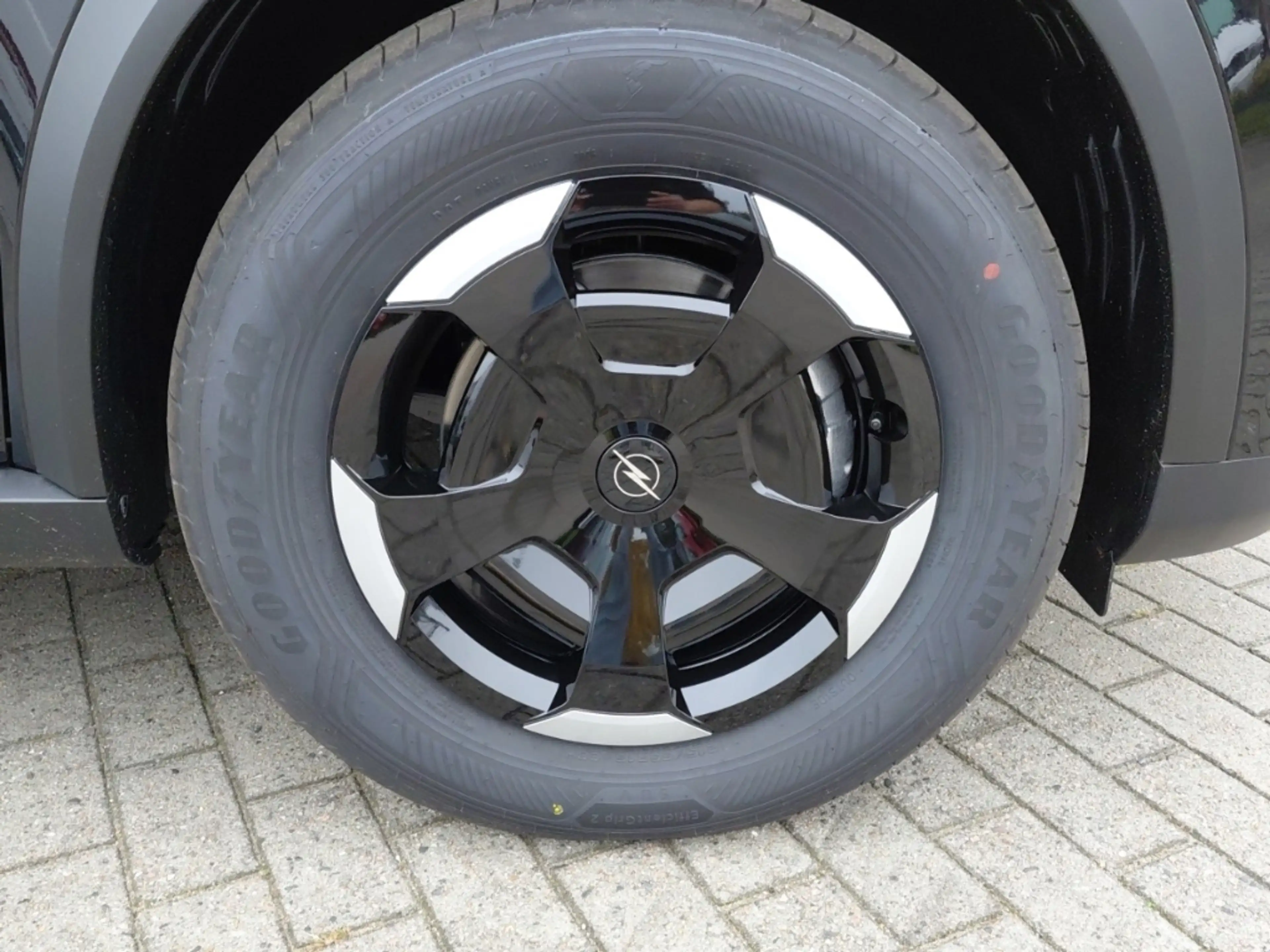 Opel Frontera Edition MHEV 110PS SHZ Temp Klimaautom Rückfahrkam — photo 11
