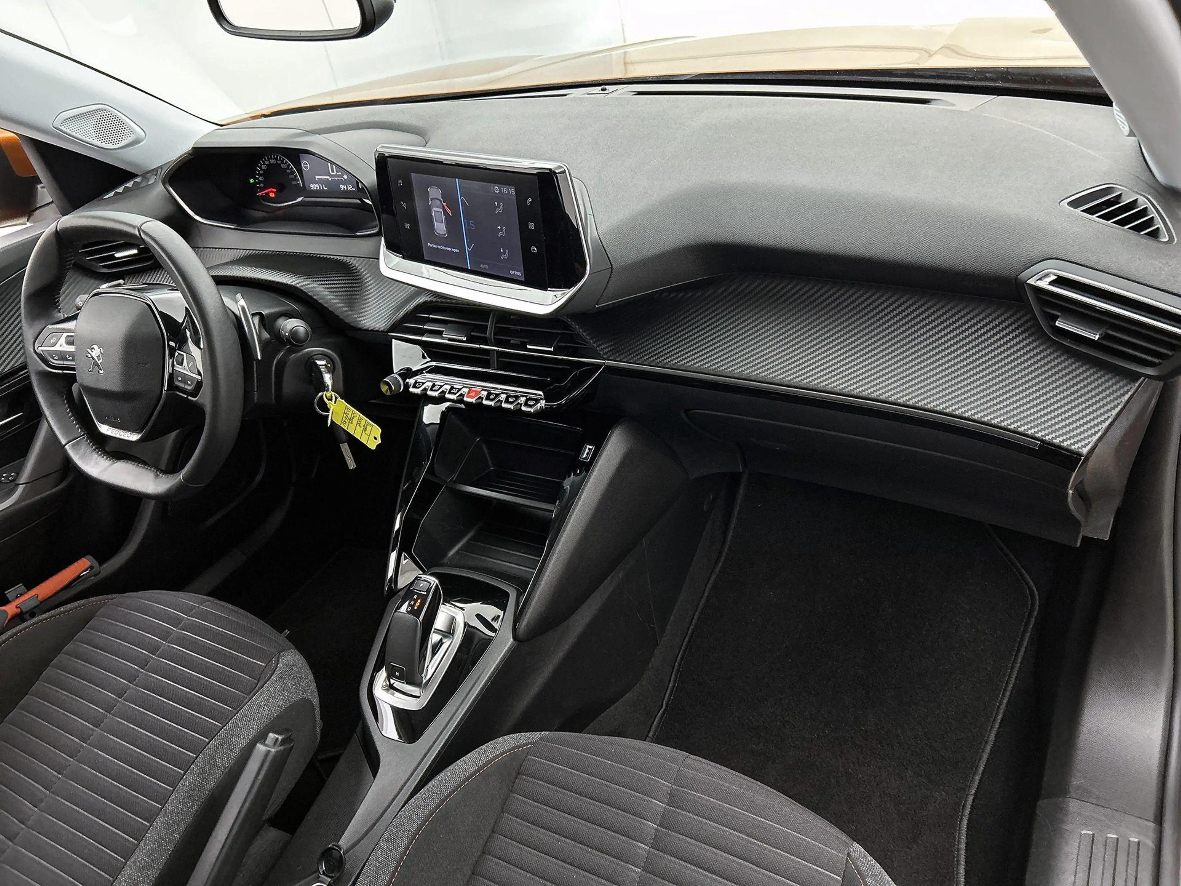 Peugeot 2008 1.2 130pk Active Pack Automaat | Apple Carplay/And — photo 12