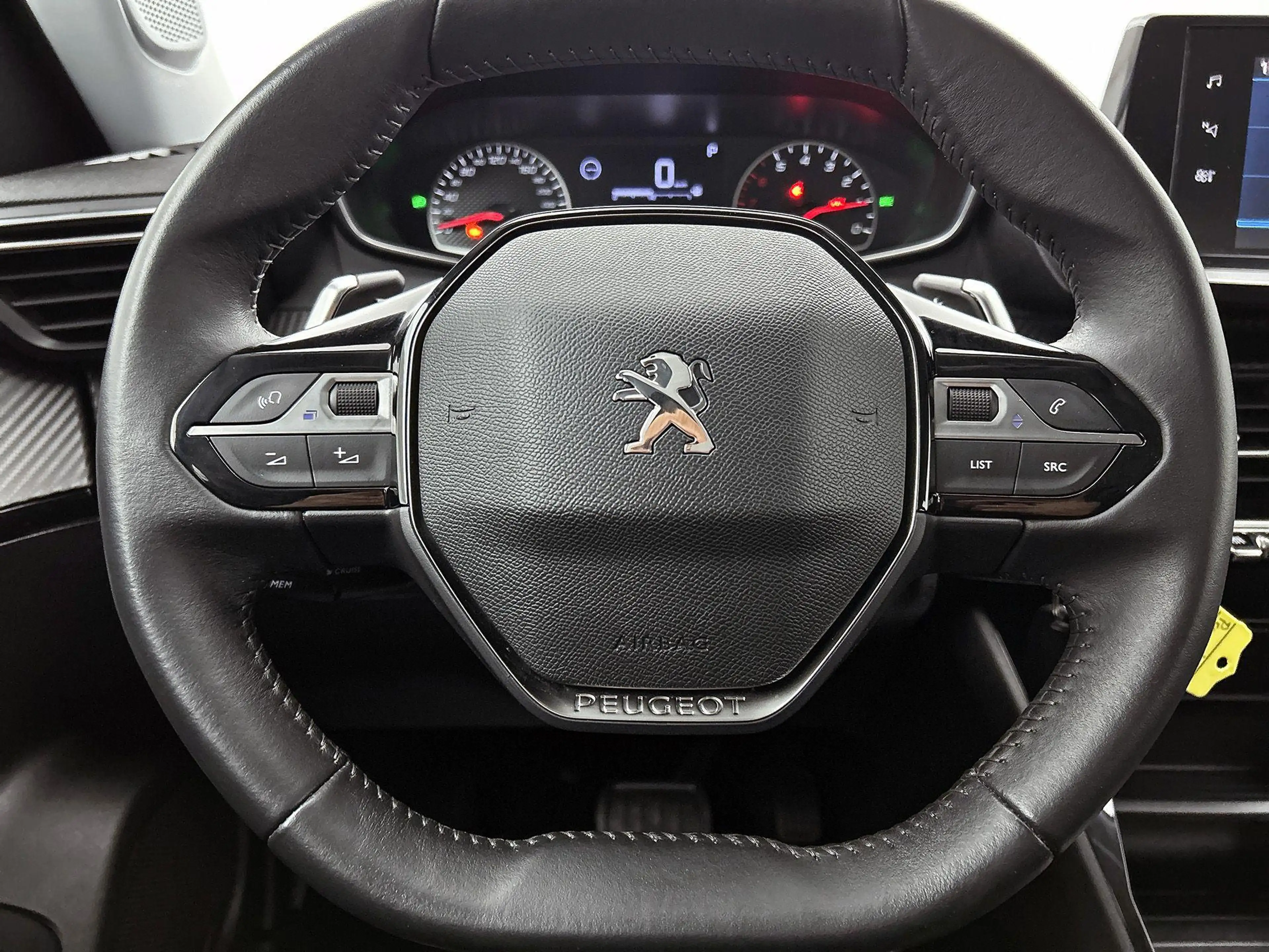 Peugeot 2008 1.2 130pk Active Pack Automaat | Apple Carplay/And — photo 13