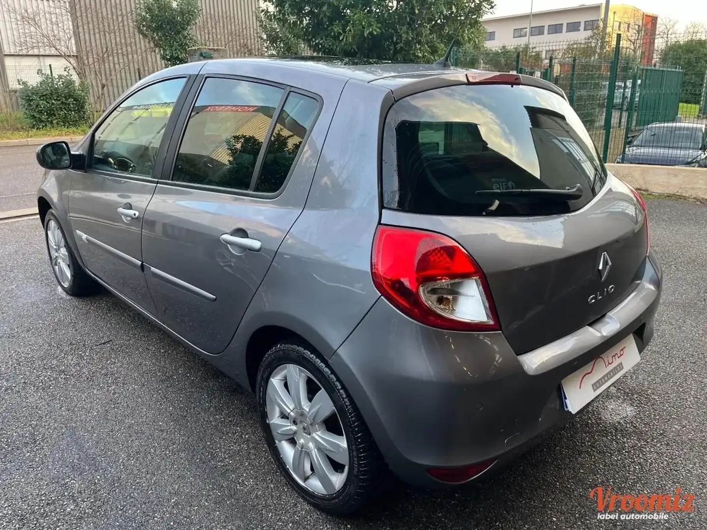 Renault Clio 1.5 Dci 85 TOIT OUVRANT GARANTIE 12 MOIS - 2