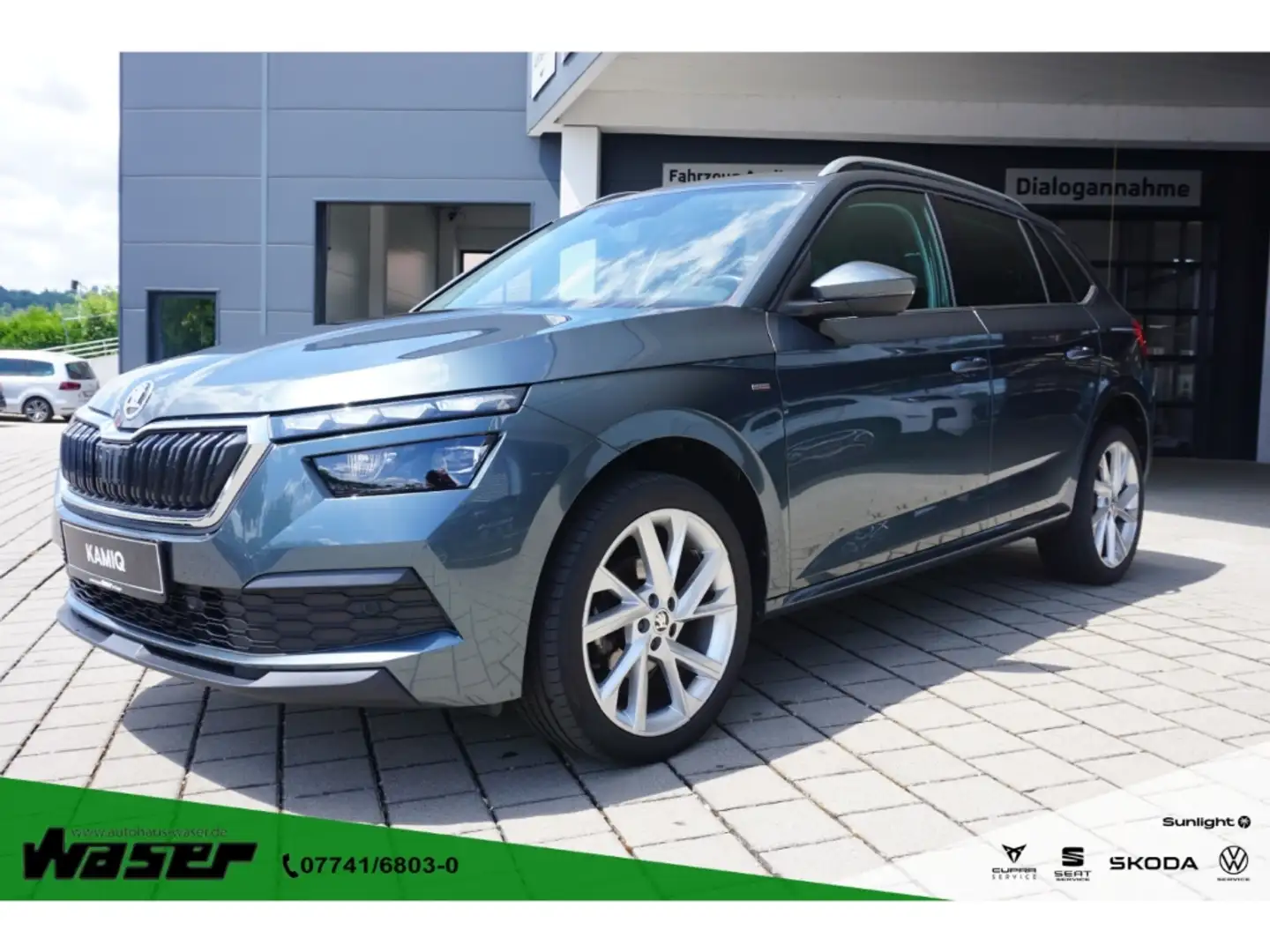 Skoda Kamiq 1.0 TSI Clever DSG Navi ACC LED Kamera DAB SHZ Grau - 1