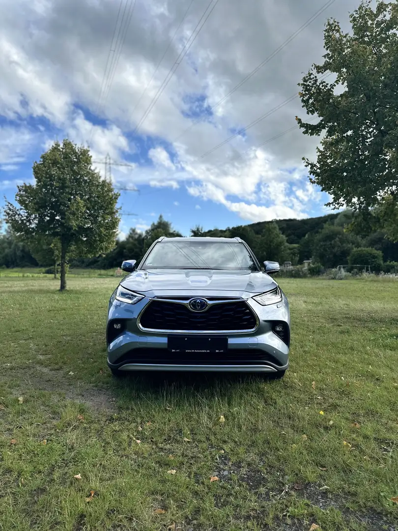Toyota Highlander 2.5 Hybrid Luxury - 1