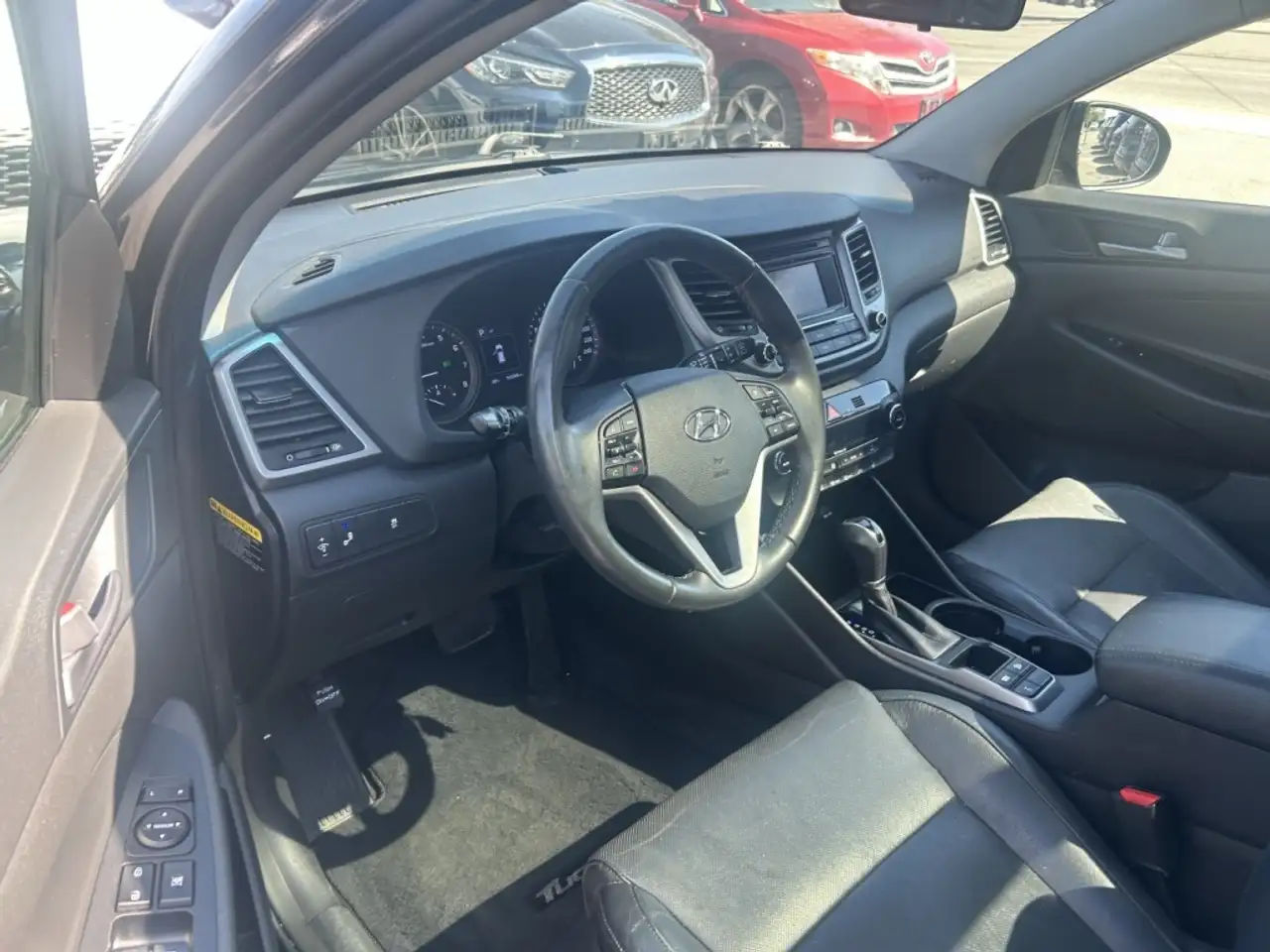Hyundai TUCSON снимка Hyundai TUCSON