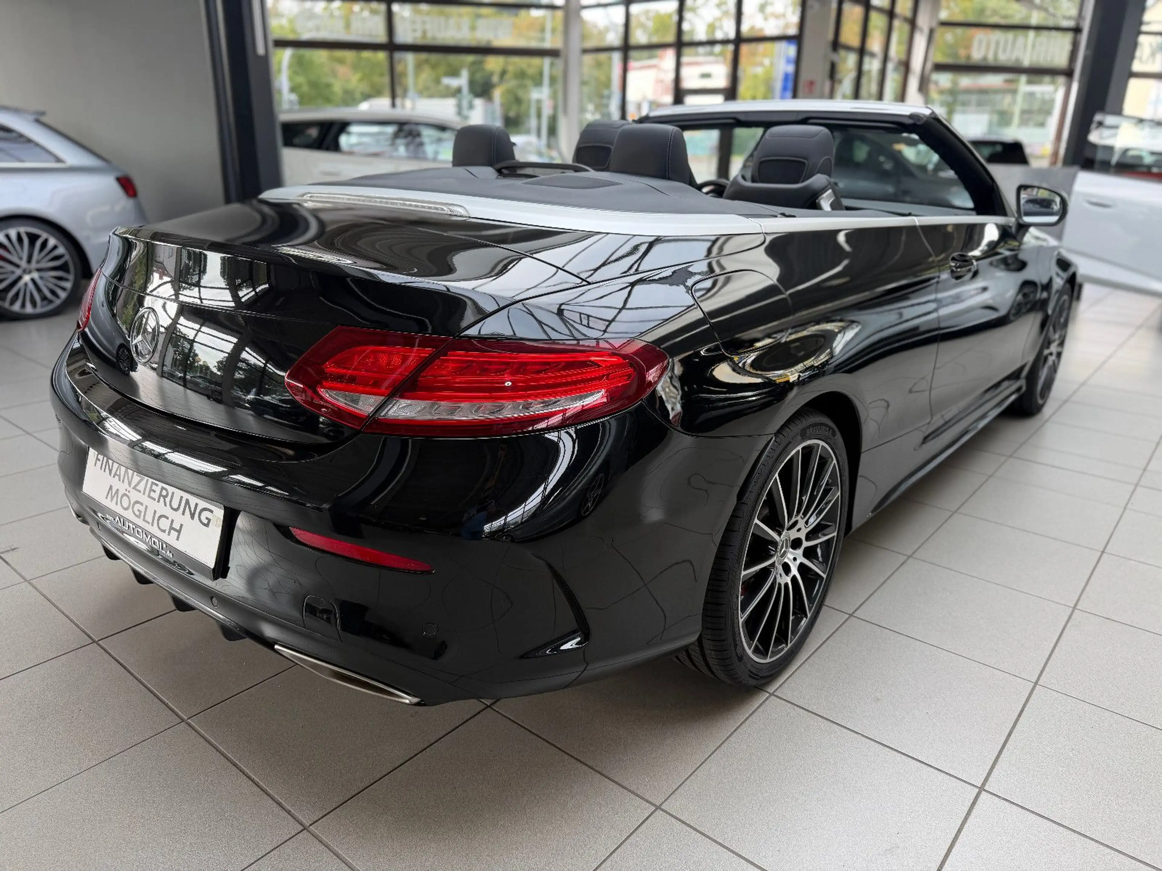 Mercedes-Benz C 400 Cabrio 4Matic * AMG Line * E-Sitze Memory — photo 9