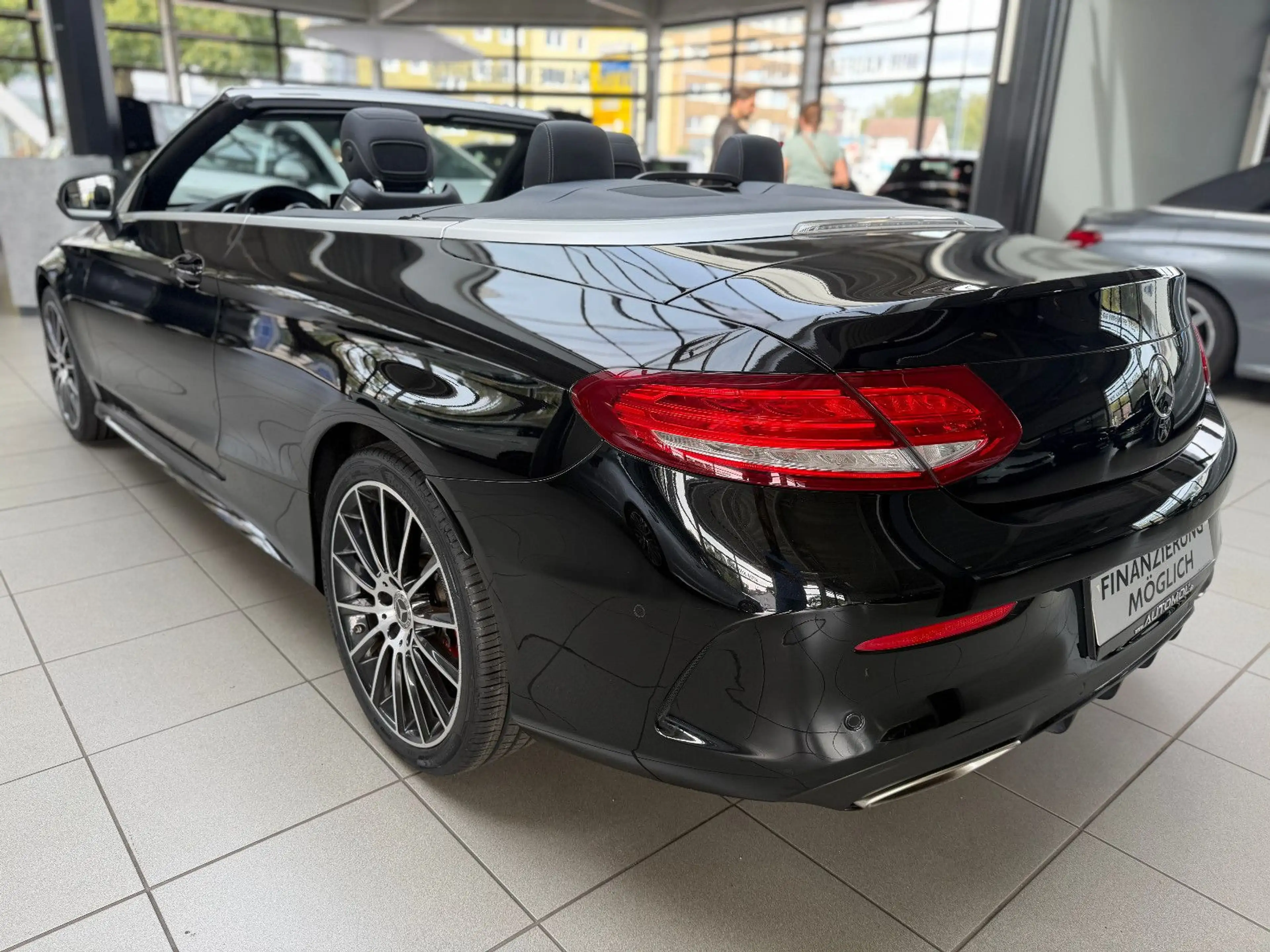 Mercedes-Benz C 400 Cabrio 4Matic * AMG Line * E-Sitze Memory — photo 6