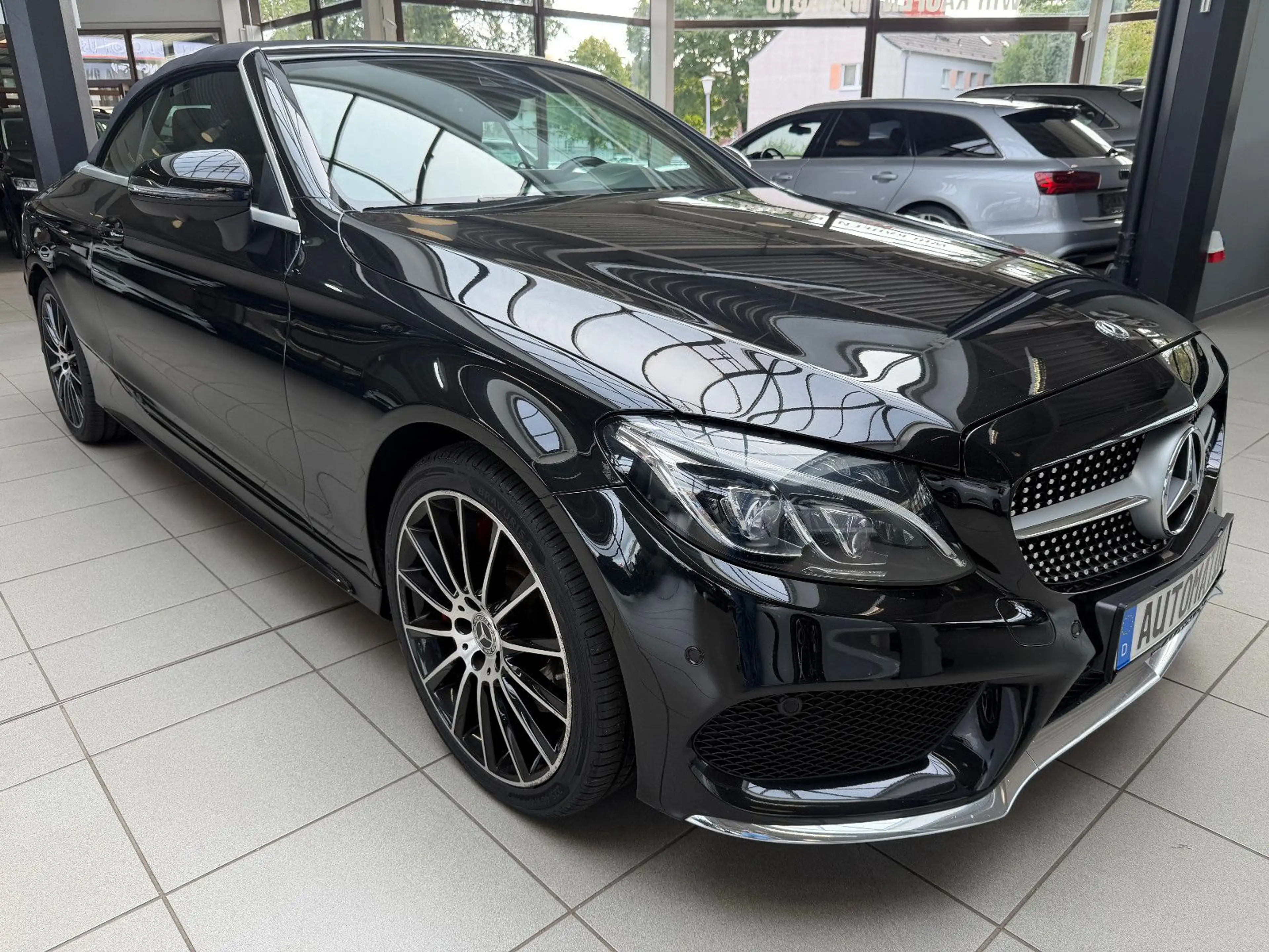 Mercedes-Benz C 400 Cabrio 4Matic * AMG Line * E-Sitze Memory — photo 3