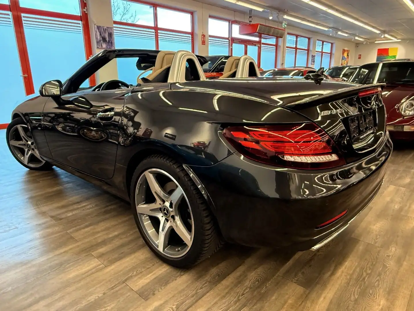 Mercedes-Benz SLC 180 SLC Autom Klima Navi R Kam P Dach Sports 18Zoll Grau - 2