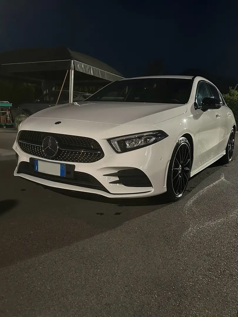 Mercedes-Benz A 250 (W177) Premiun AMG Line - 1