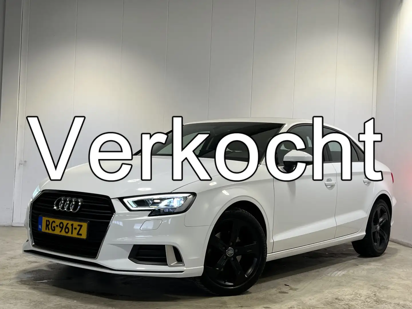 Audi A3 Limousine 1.0 TFSI Sport Lease Edition | Navigatie Blanc - 1