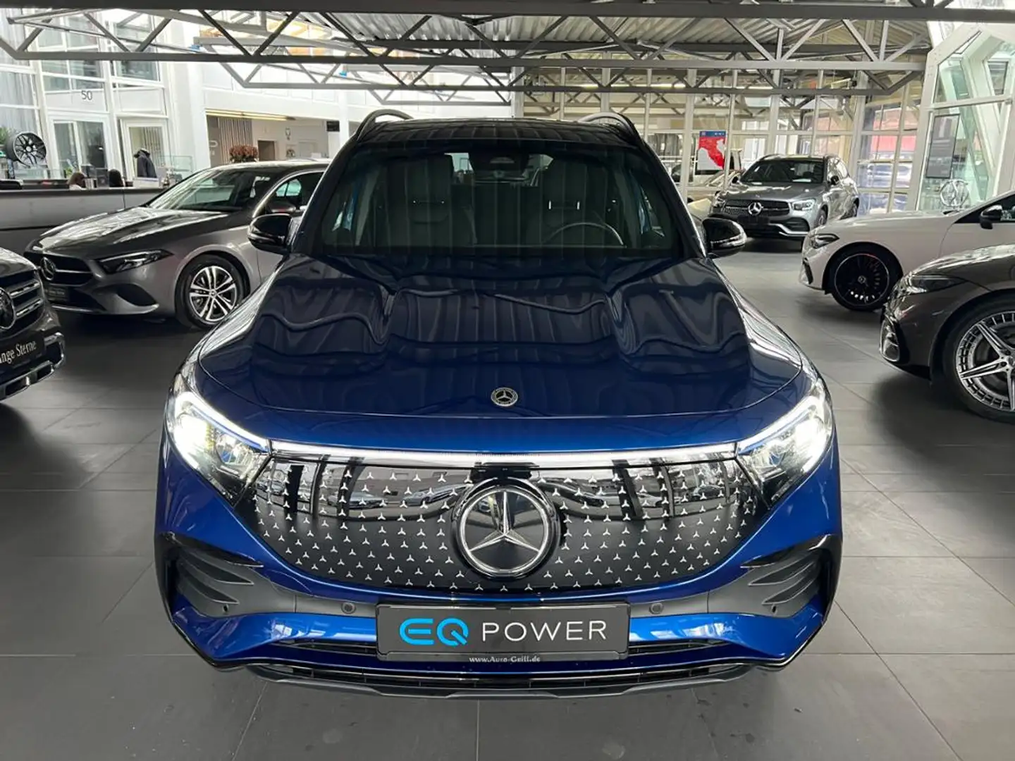 Mercedes-Benz EQB 300 4M AMG Night Pano Totw. Leder FAP Bonus Blau - 2