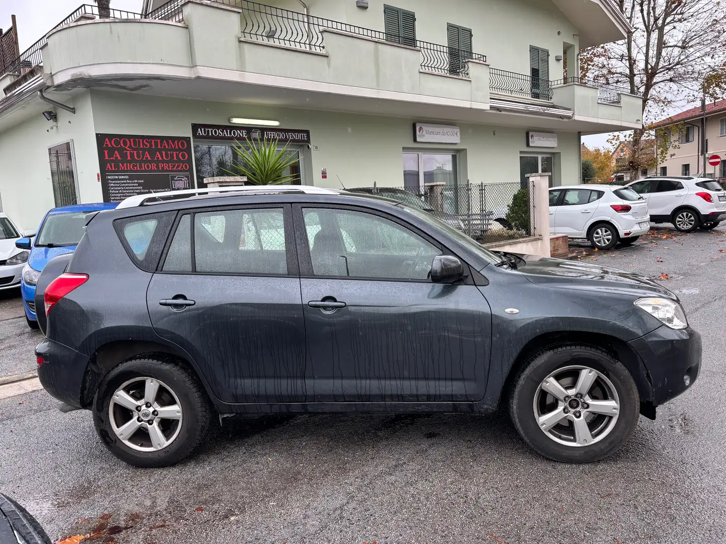 Toyota RAV 4 Rav4 III 2006 RAV4 2.2 d-4d Luxury 136cv Nero - 2
