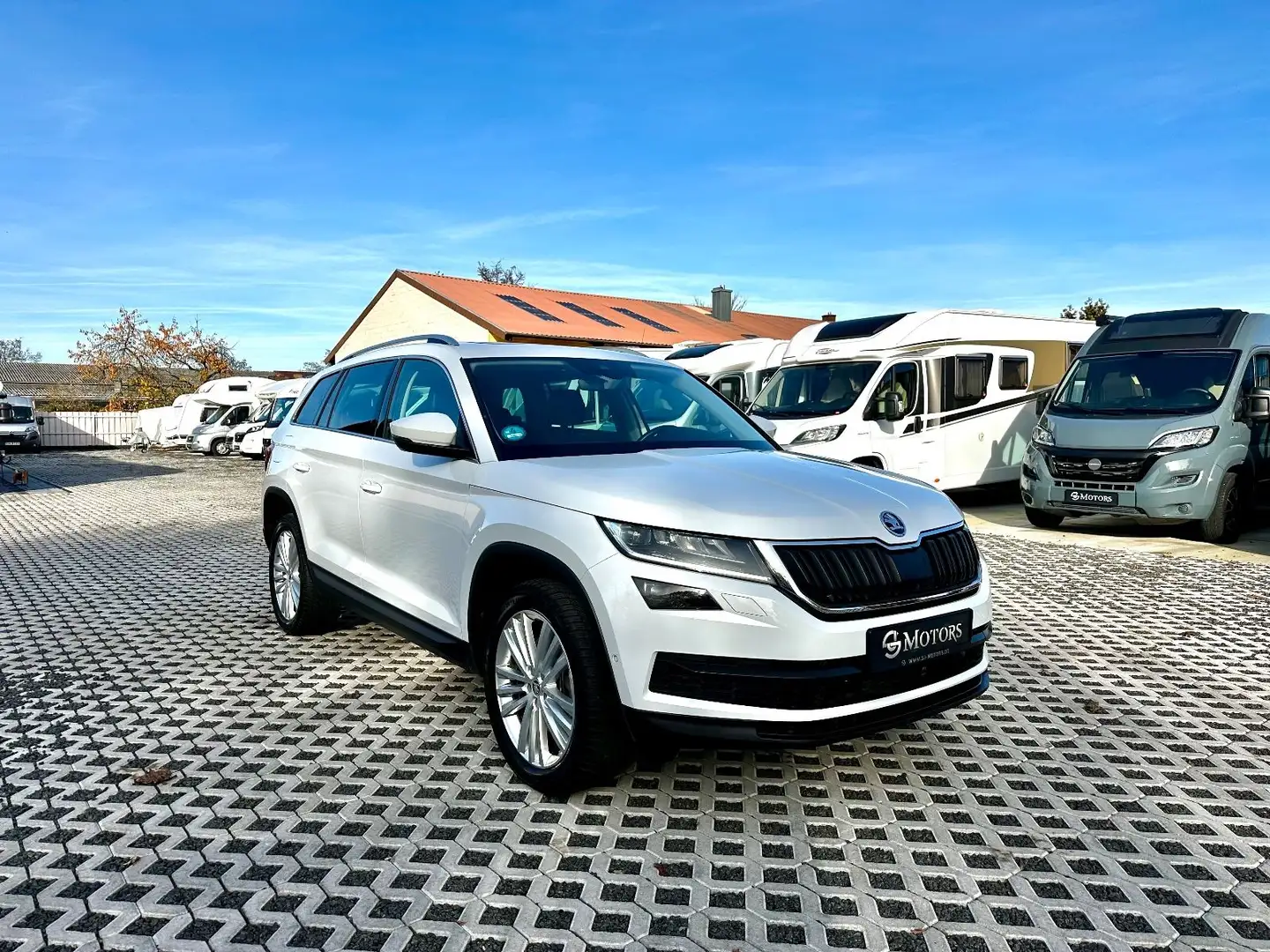 Skoda Kodiaq 2.0 TDI SCR 140kW DSG 4x4 Style/AHK/Pano/ Weiß - 1