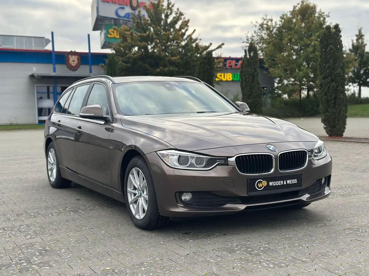 BMW 320 D AUTOMATIK/NAVI-PROF/XENON/LEDER/TEMP/PDC/STZHZG Braun - 2