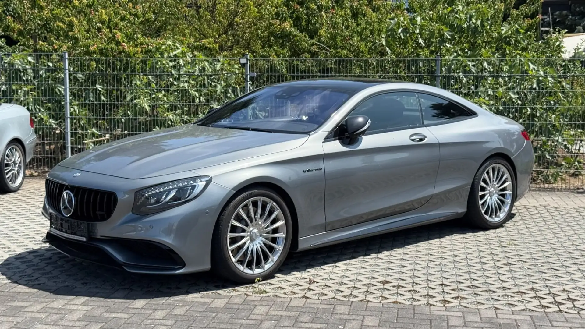 Mercedes-Benz S 63 AMG 4Matic*Coupe*NIGHT TV*BURM*PANO*MASSAGE Ezüst - 1