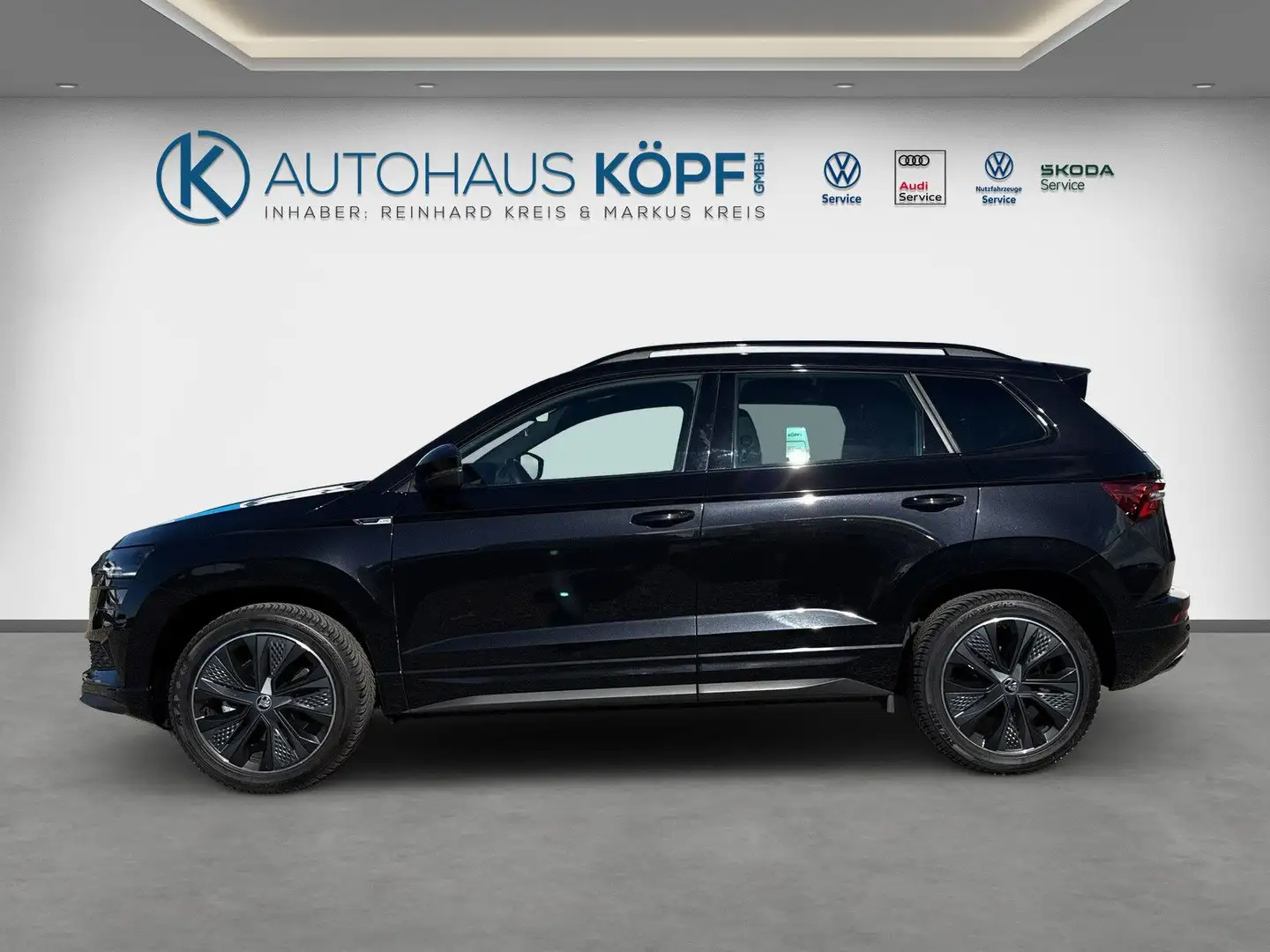 Skoda Karoq Sportline Schwarz - 2