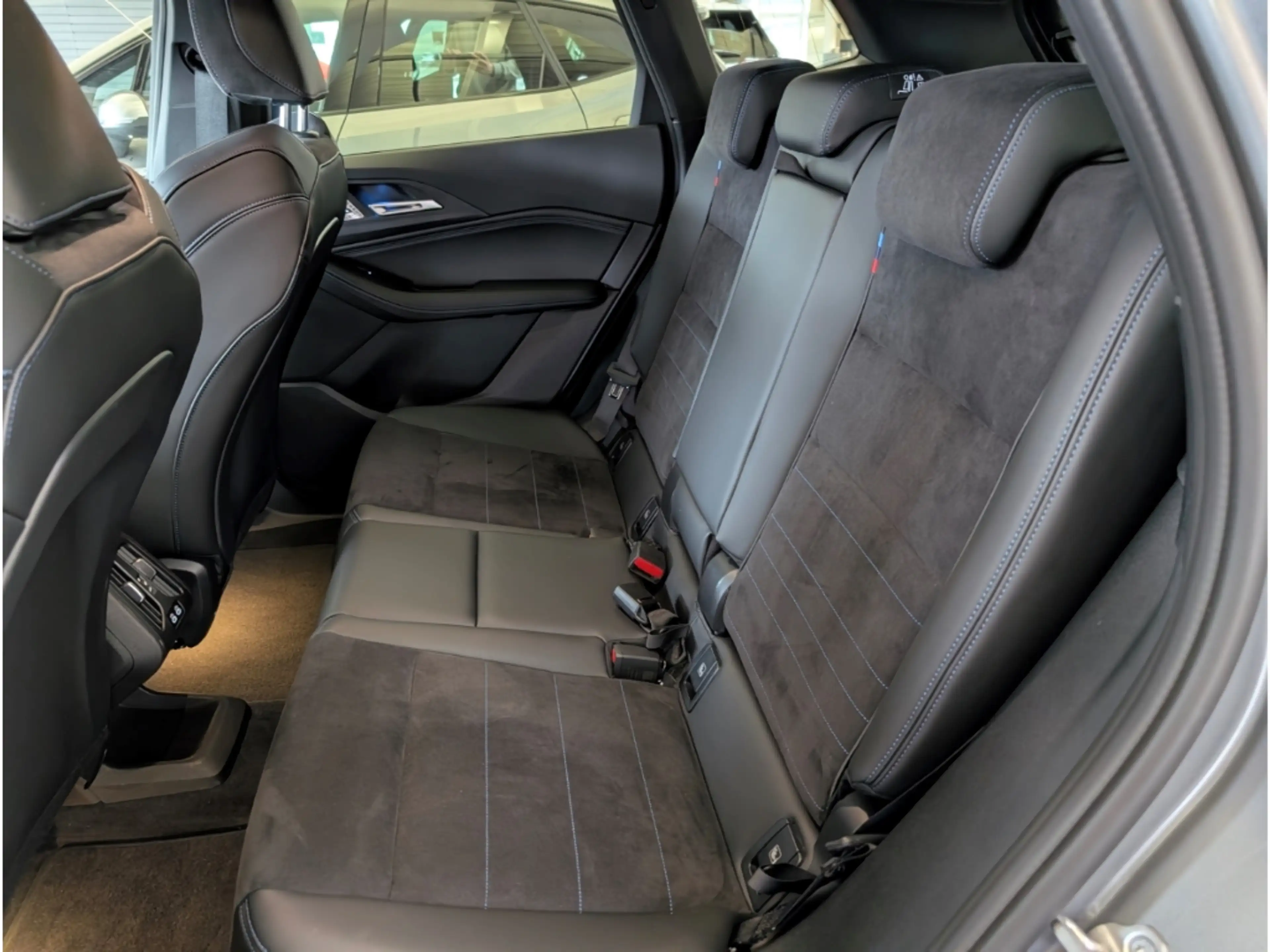 BMW 230 e  Active Tourer xDrive M Sport AHK RFK ACC SHZ — photo 11