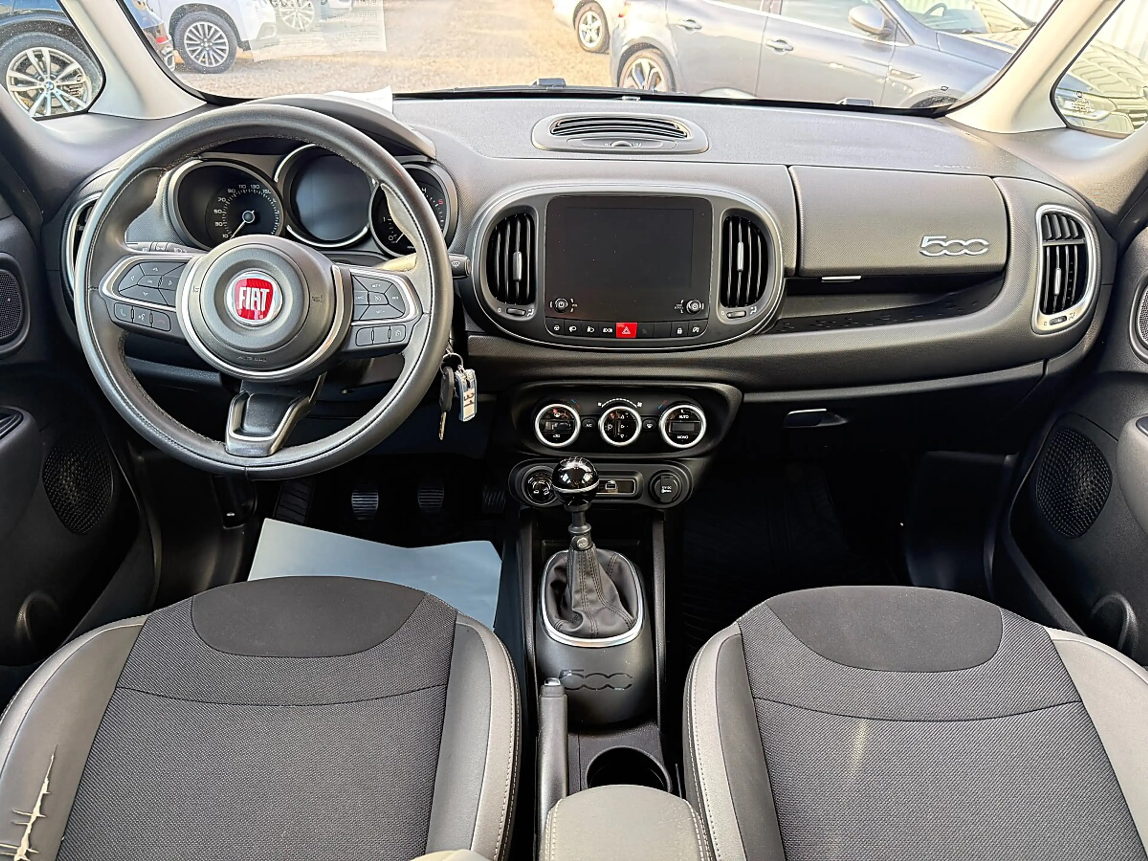 Fiat 500L 1,6 MultiJet II 120 Start&Stop Cross — photo 7