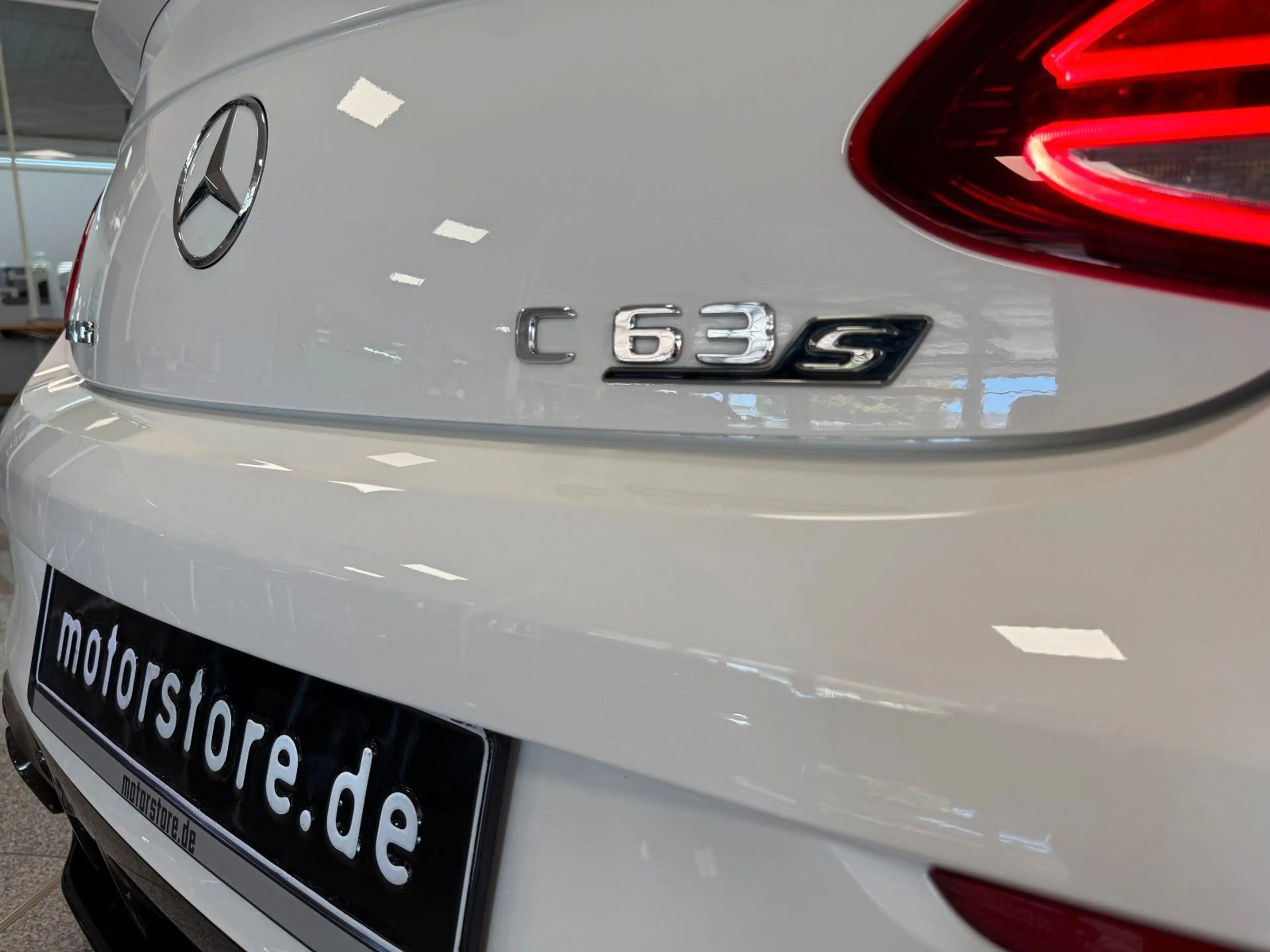 Mercedes-Benz C 63 AMG C63 S AMG V8 BI-TURBO |17tKM|1A/TOP|SERVICE:NEU — photo 8